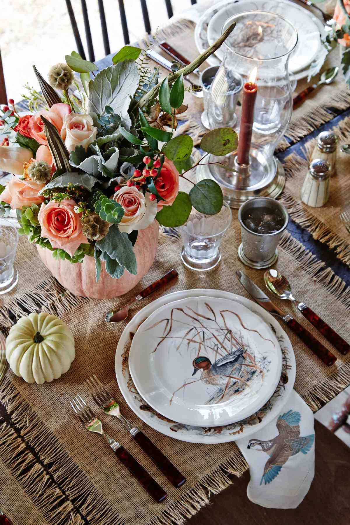 18 Thanksgiving Table Ideas for a Festive Dinner   Southern Living