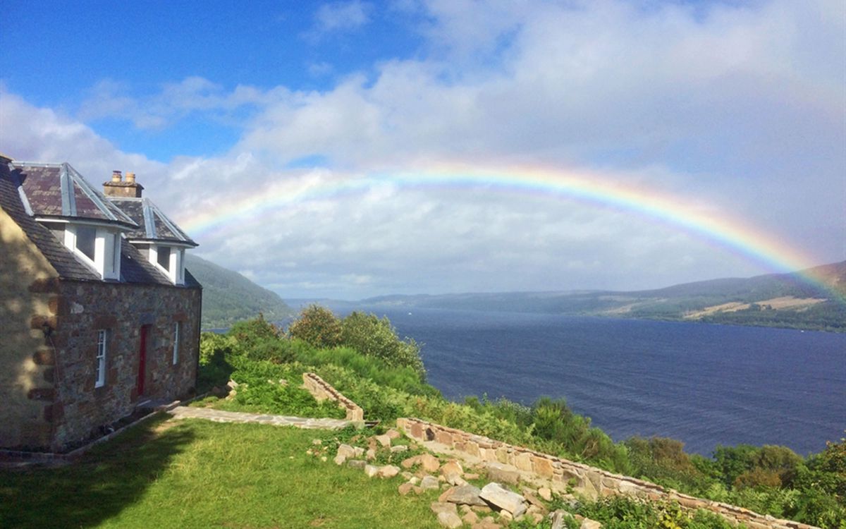 dog friendly cottages loch ness