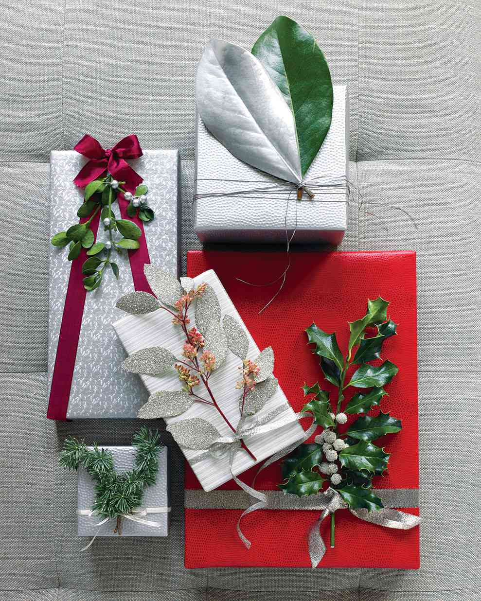 ribbon, wrap and boxes Miniature Christmas Gifts, Make your own 1/12th Kit 