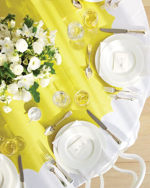 Round Table Runner How To Martha Stewart, Round Table With Table Runner