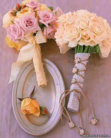 Dressing The Bouquet Fabric And Ribbon Square Ends Martha Stewart - Diy Wedding Bouquet Handle