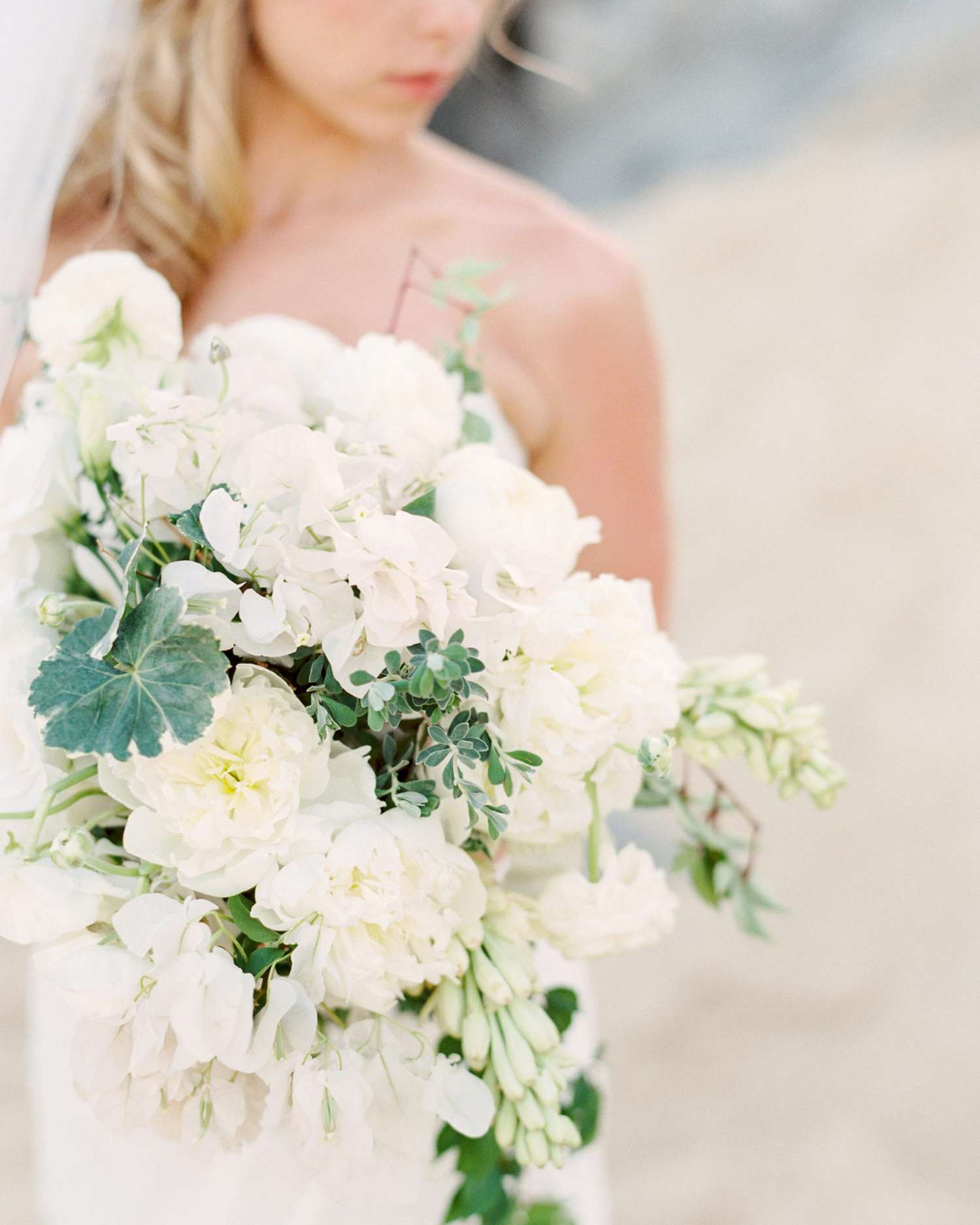 7 Mums White Wedding Bridal Bouquet Silk Garden Plant Flowers Table Centerpiece 
