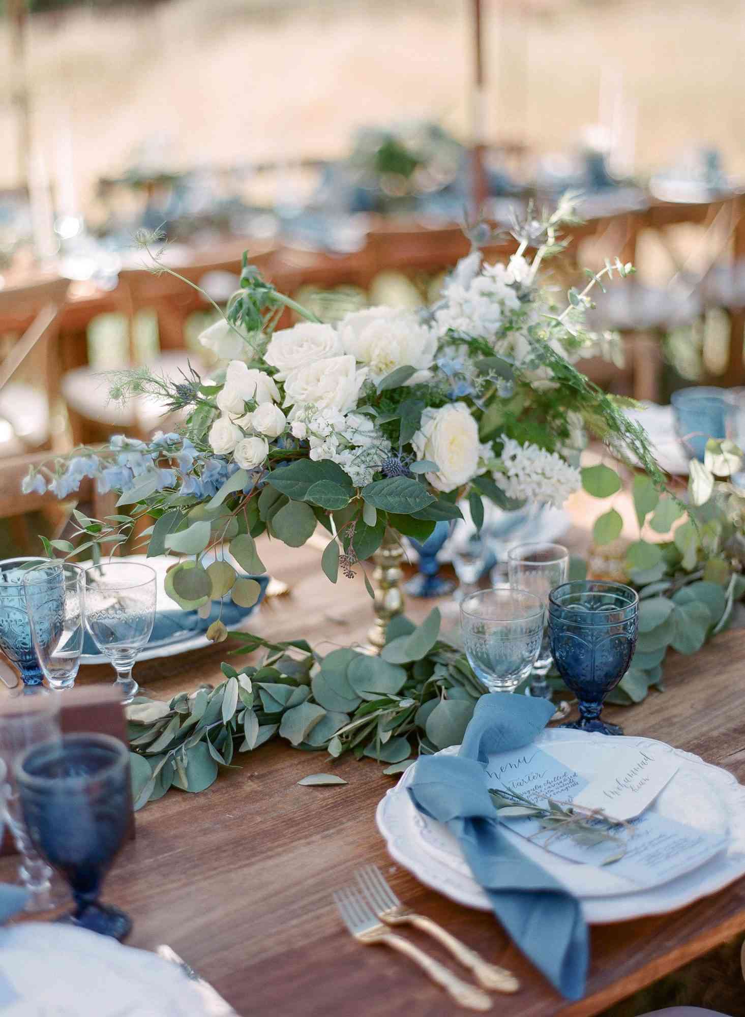 napkins Wedding Tableware Bride & Groom Silver Wedding Doves cups plates 