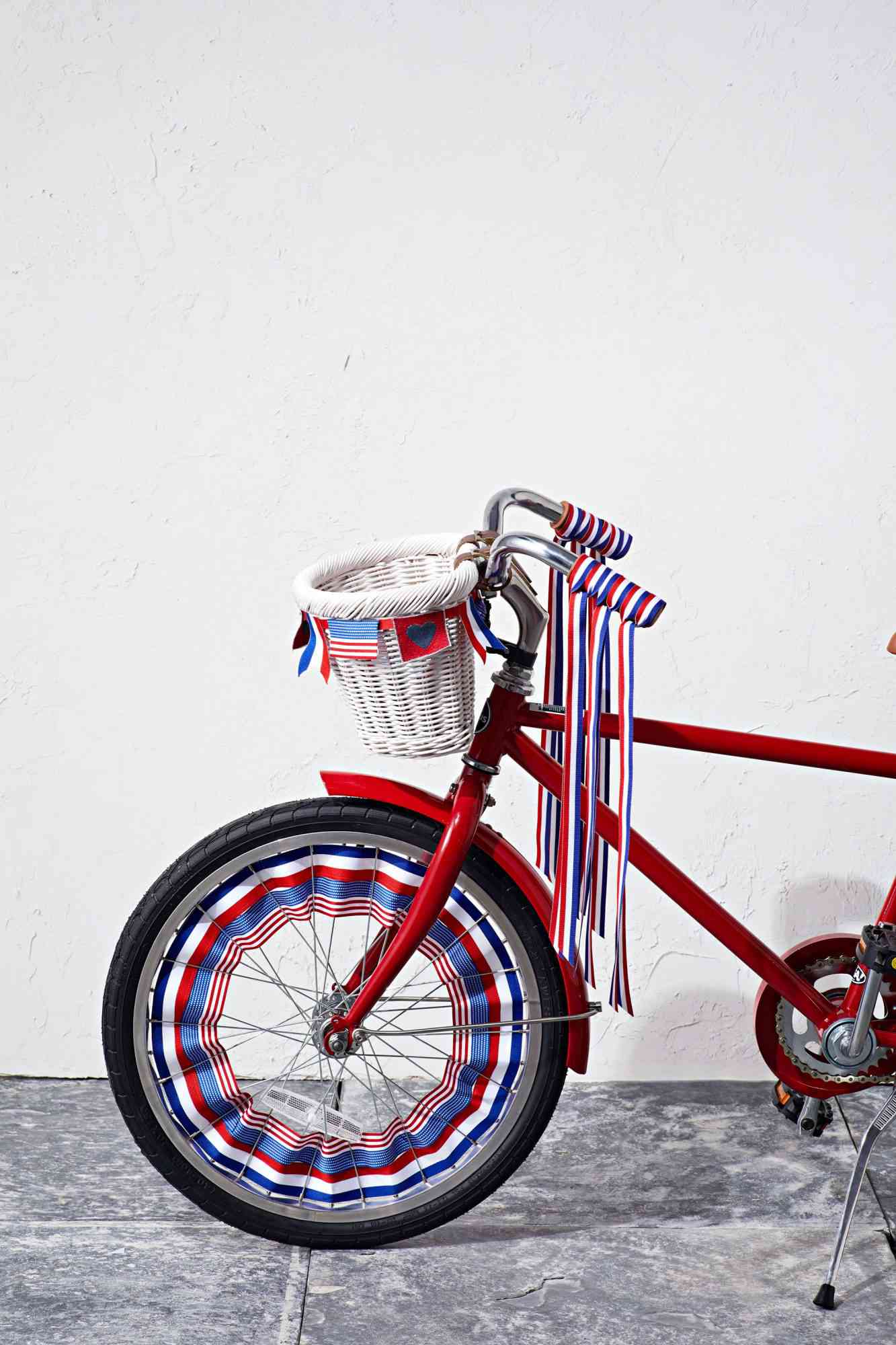 Easy Snap On Bike Handlebar Flower Pinwheel for Kids Mini-Factory Spinning Pinwheel Decoration for Kids Bicycle