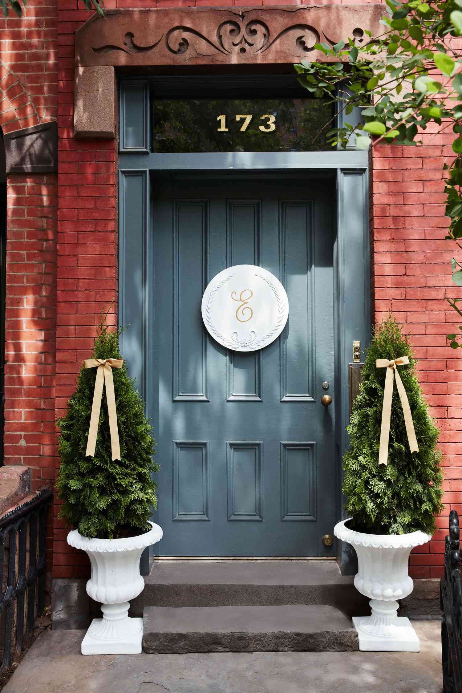 The Best Summer Wreaths to Brighten Your Front Door   Martha Stewart