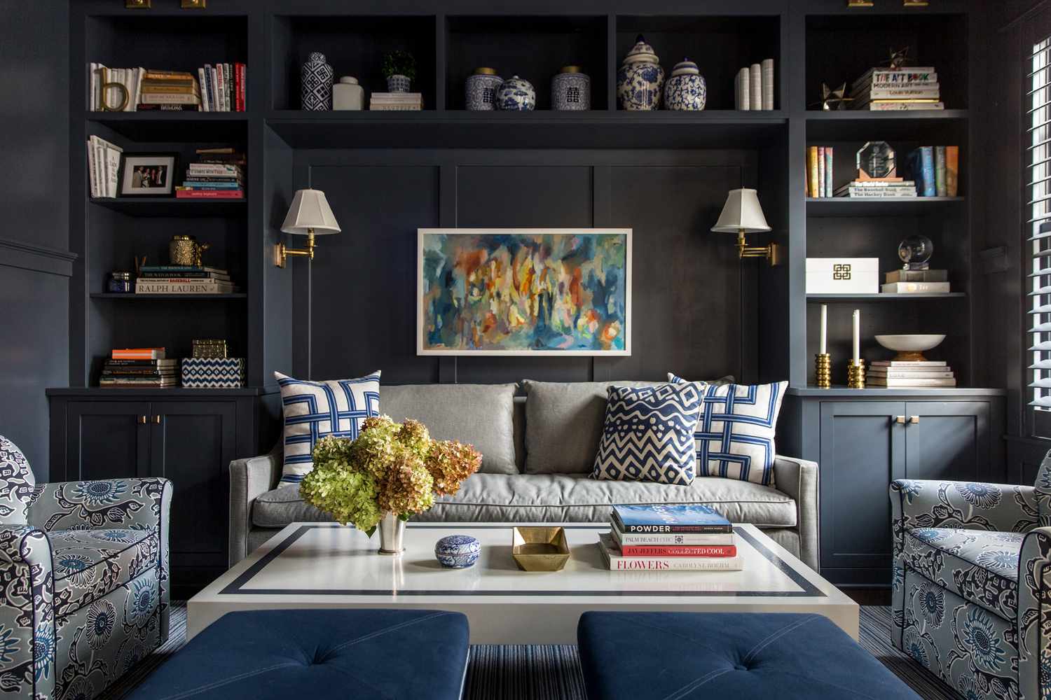 Our Favorite Bookshelf Organizing Ideas, How To Arrange Bookshelves In Living Room