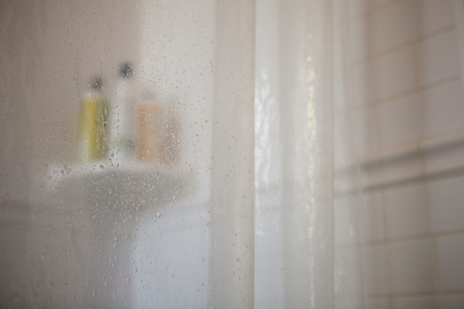 Shower Curtain Liner Cleaning Tips, How Do You Clean A Clear Shower Curtain Liner