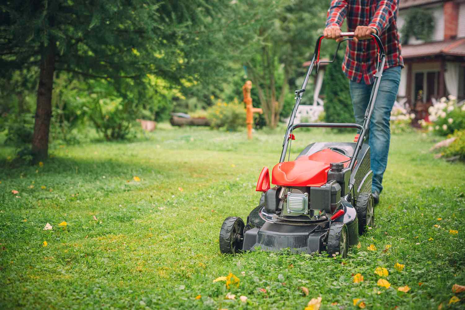 Key Considerations for Self Propelled Lawn Mower Electric Start