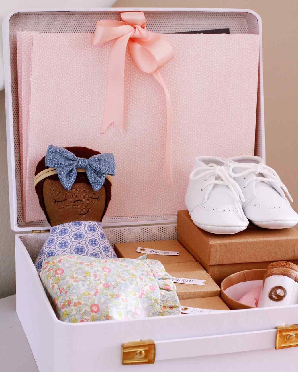 New baby gift basket Baby memory box Dusty pink Baby Time capsule box Large memory box Christening Box Baby keepsake box