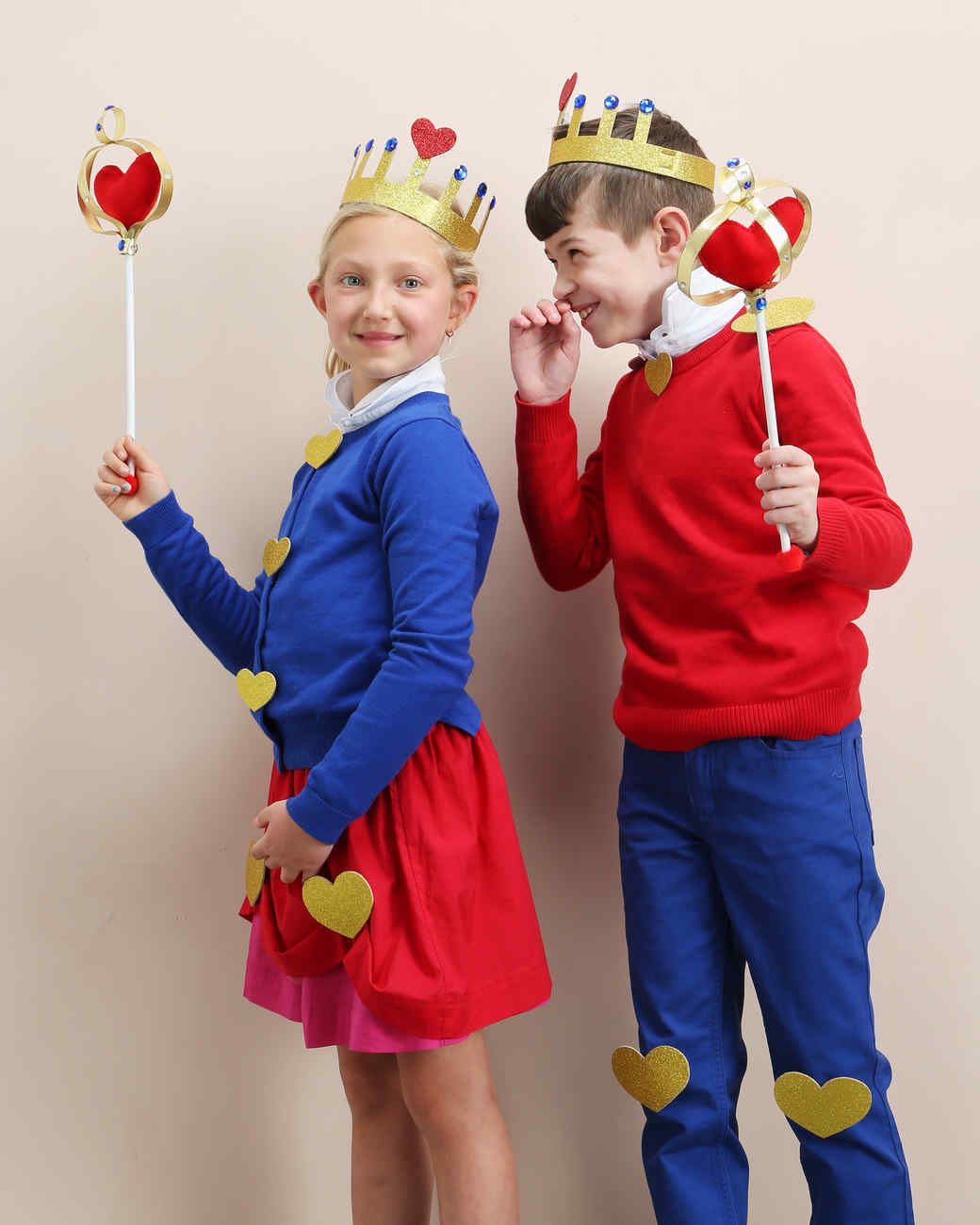 King And Queen Of Hearts Costumes