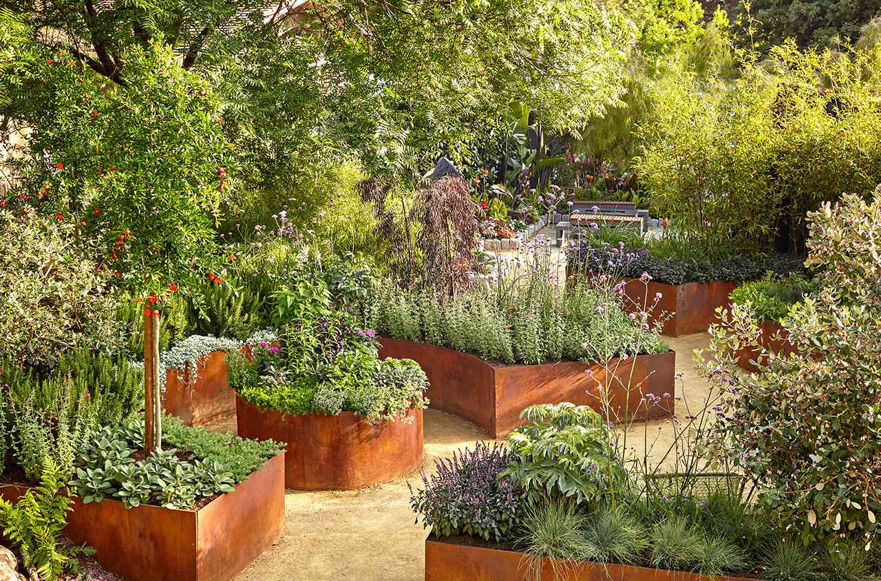 How to Make and Fill a Raised Garden Bed   Martha Stewart