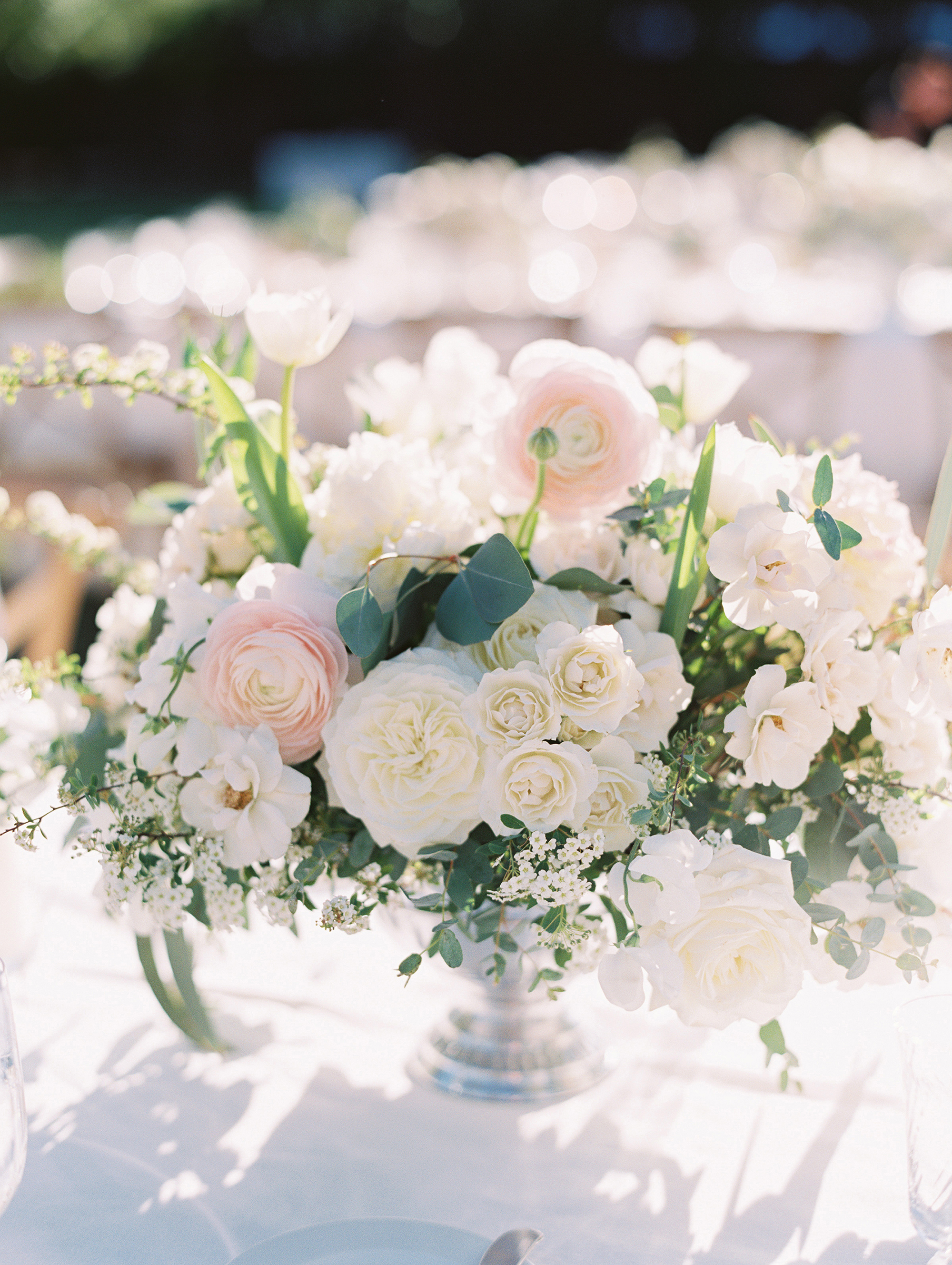 30 Rose Centerpieces That Will Upgrade Your Reception Tables | Martha