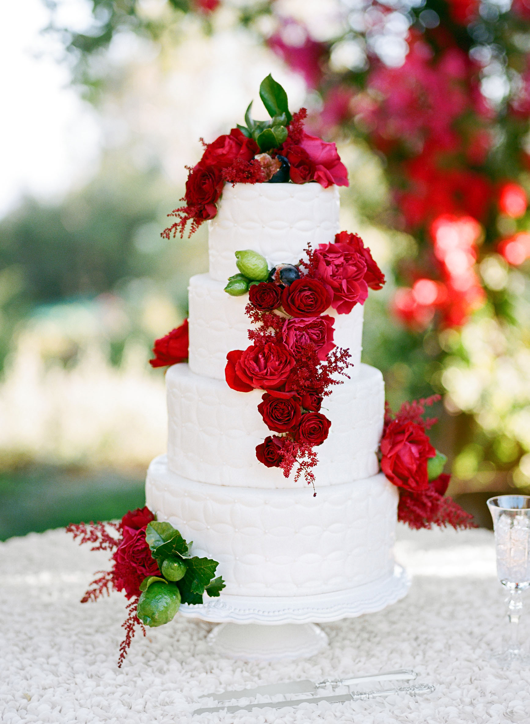 44 Wedding Cakes with Fresh Flowers Martha Stewart Weddings