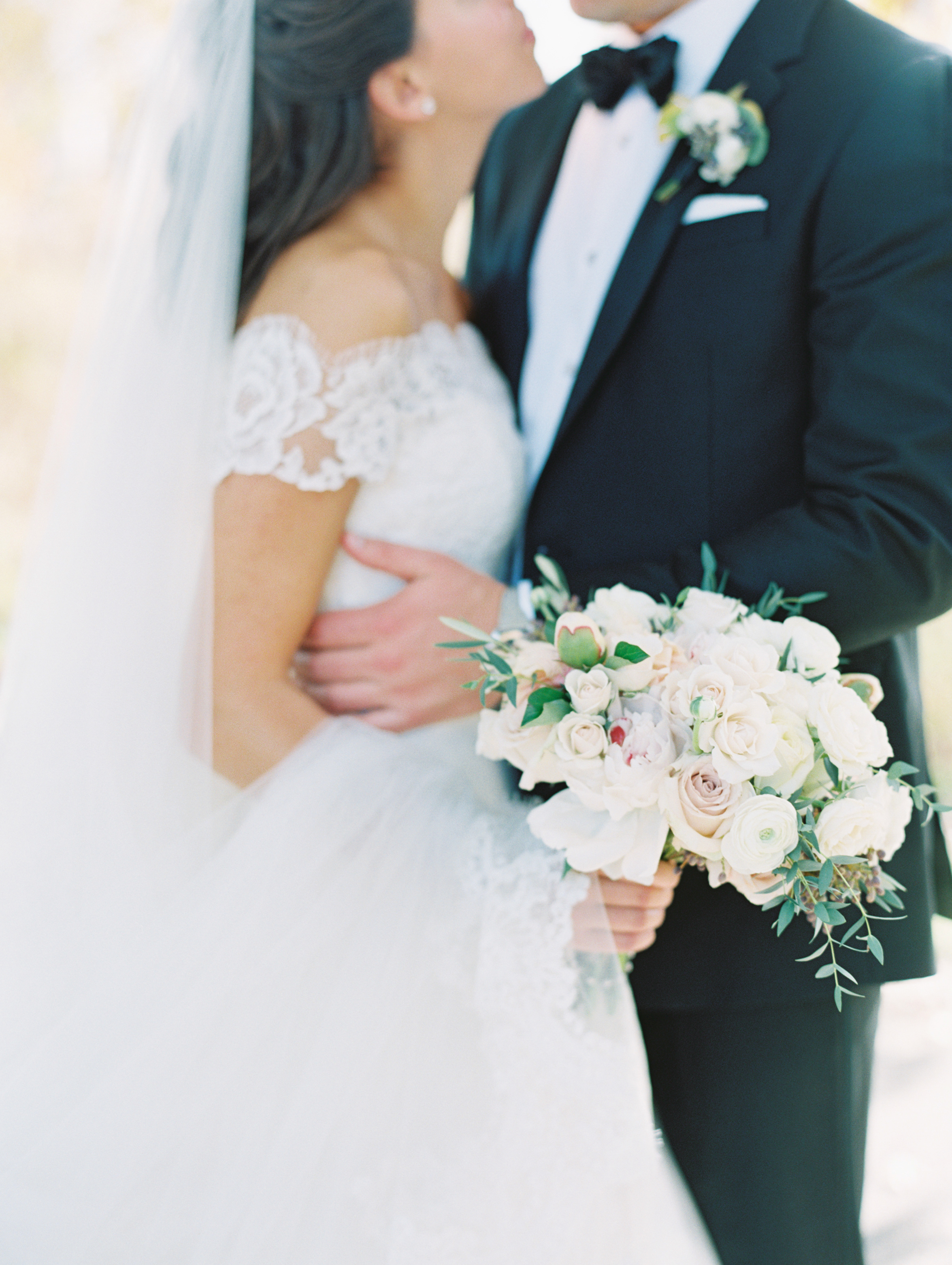 52 Gorgeous Winter Wedding Bouquets Martha Stewart Weddings