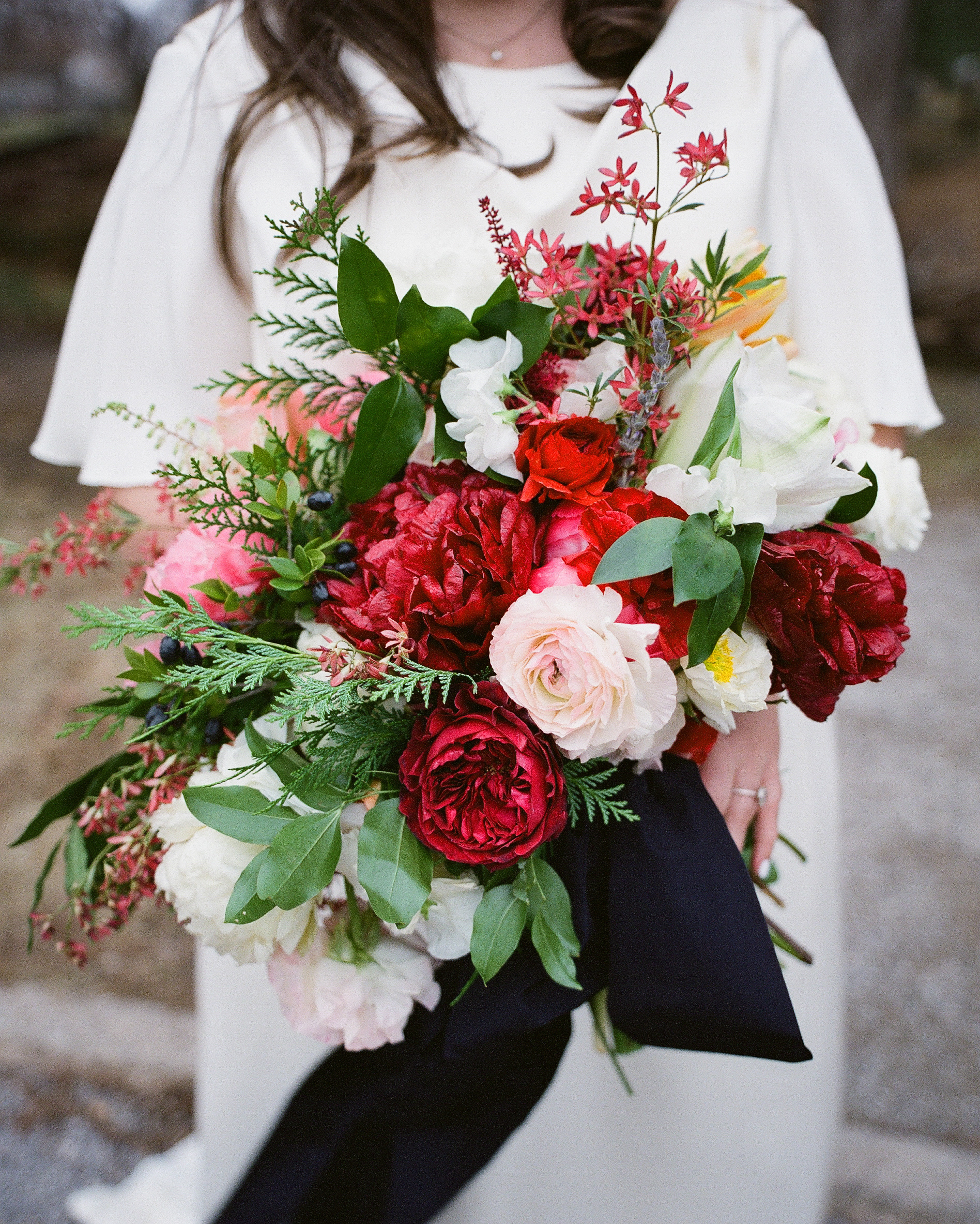 52 Gorgeous Winter Wedding Bouquets Martha Stewart Weddings