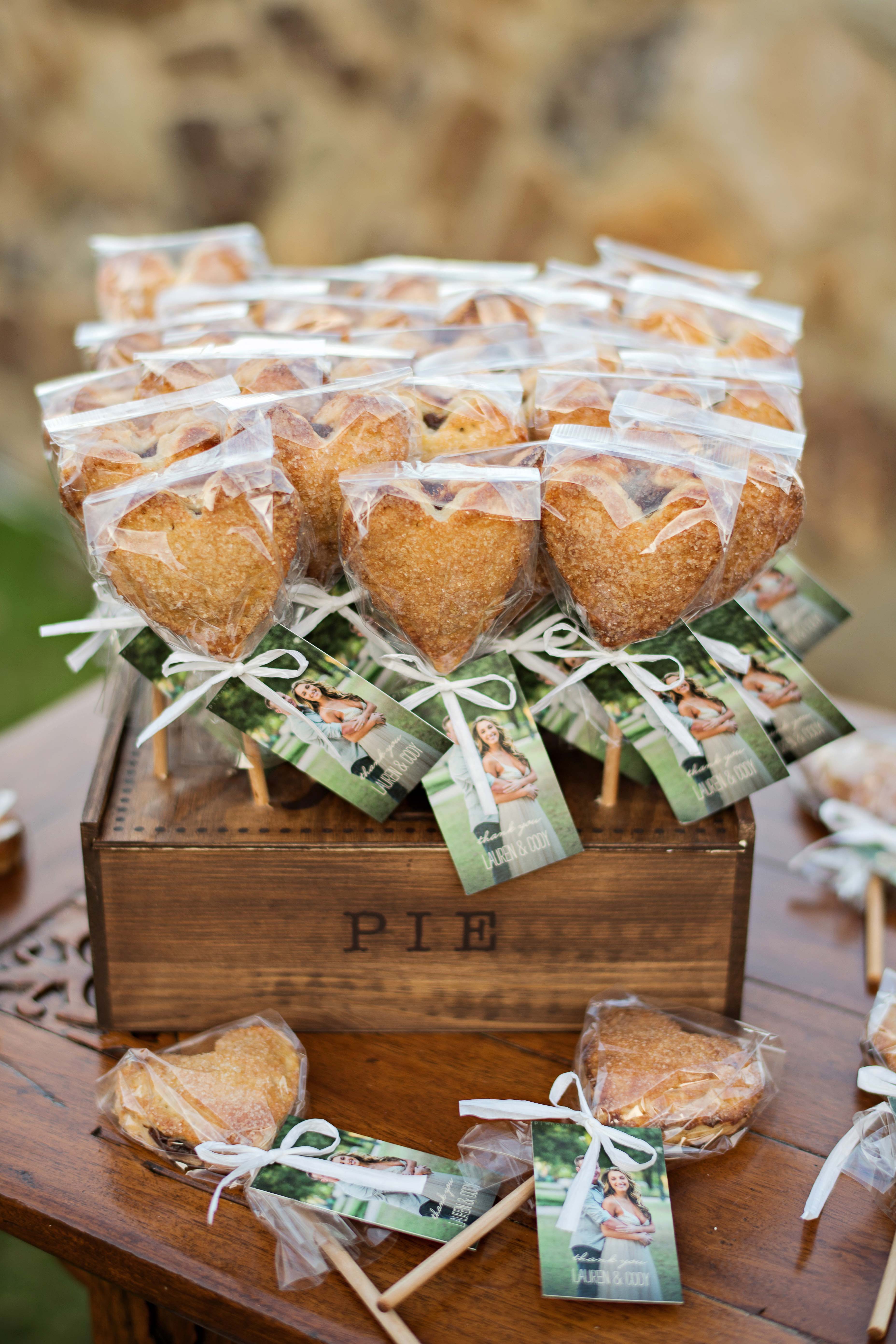 50-creative-wedding-favors-that-will-delight-your-guests-martha