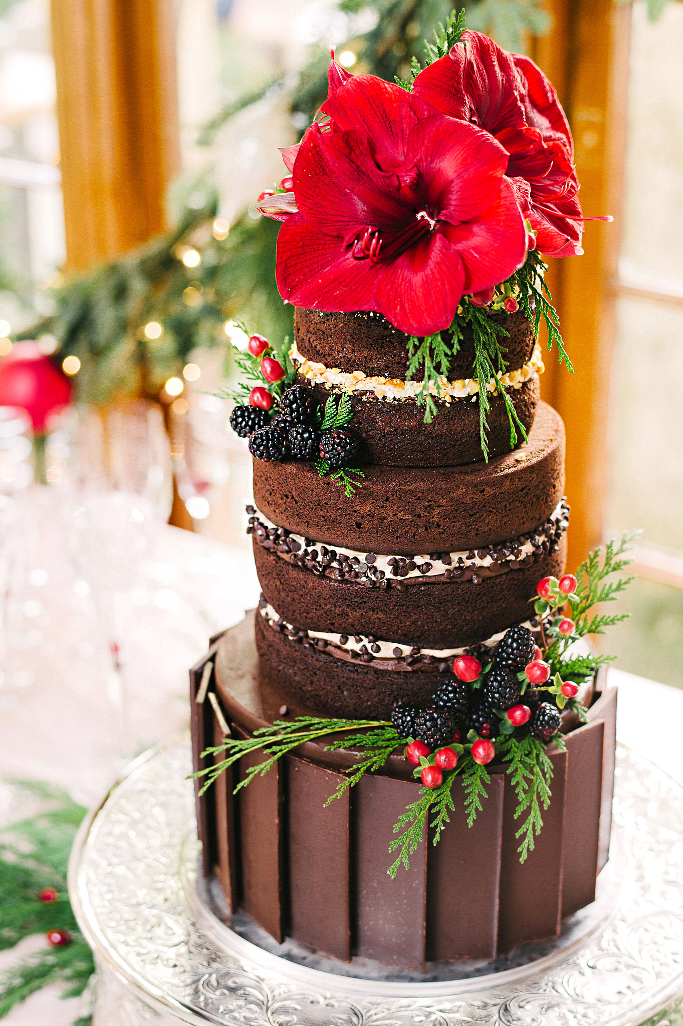 26 Chocolate Wedding Cake Ideas That Will Blow Your Guests