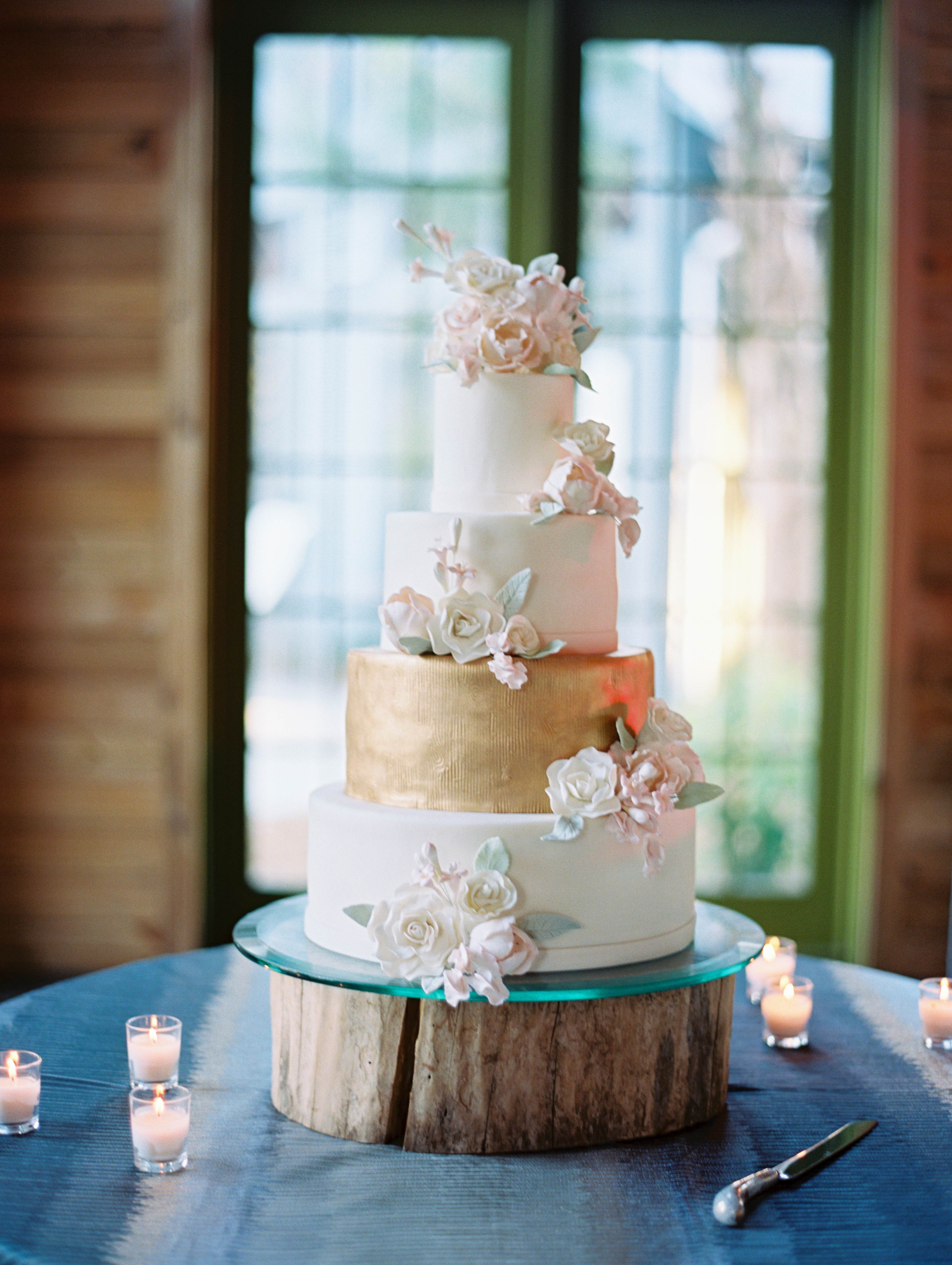 Wedding Cakes with Sugar Flowers That Look Incredibly Real ...