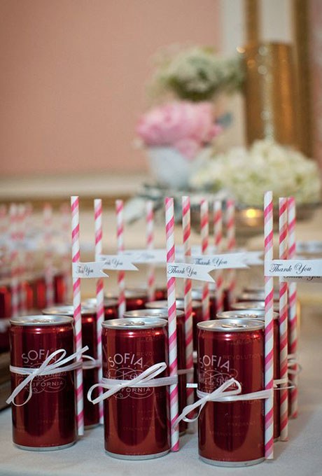 37 Edible Wedding Favors Guests Will Eat Up Literally 