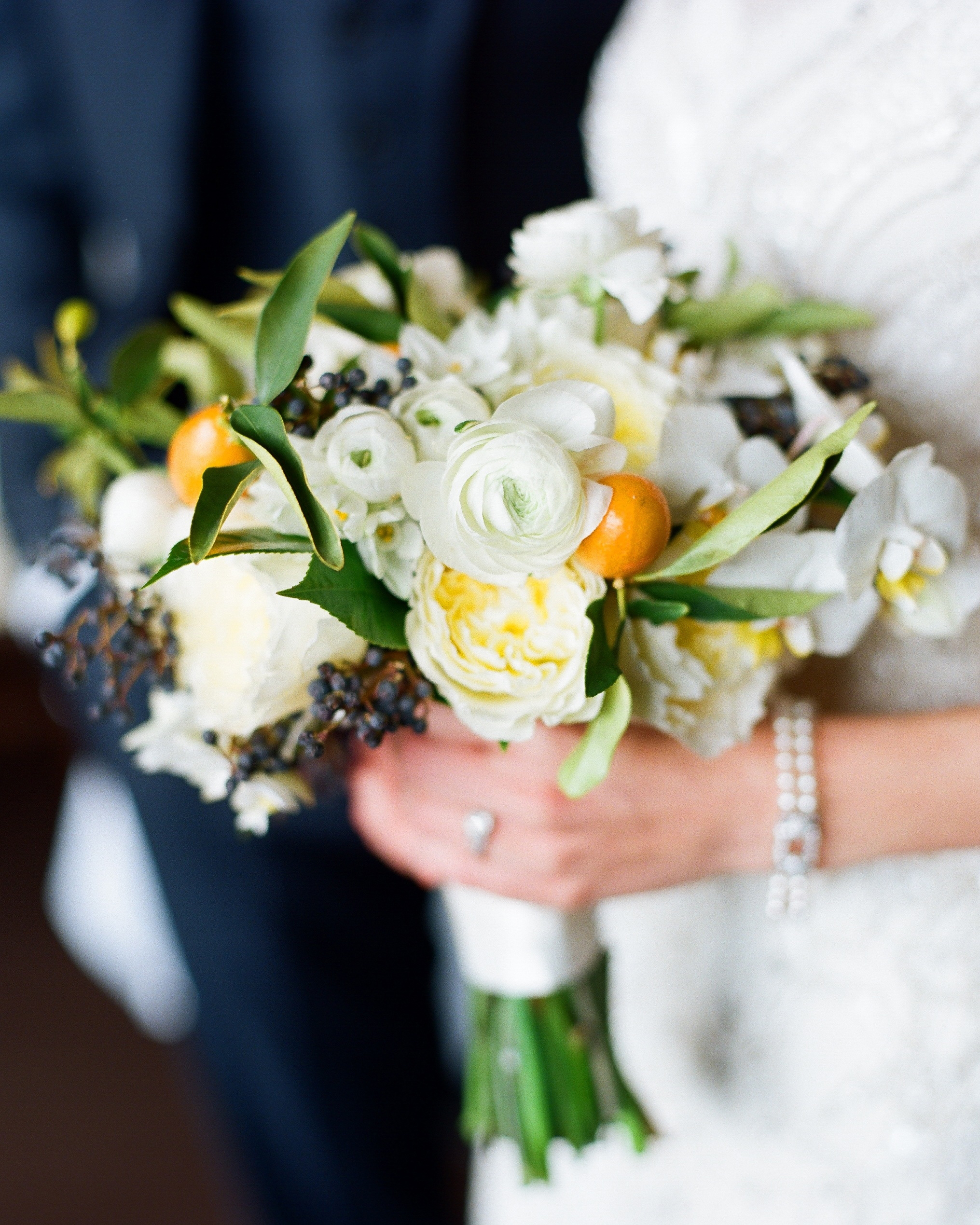 52 Gorgeous Winter Wedding Bouquets | Martha Stewart Weddings