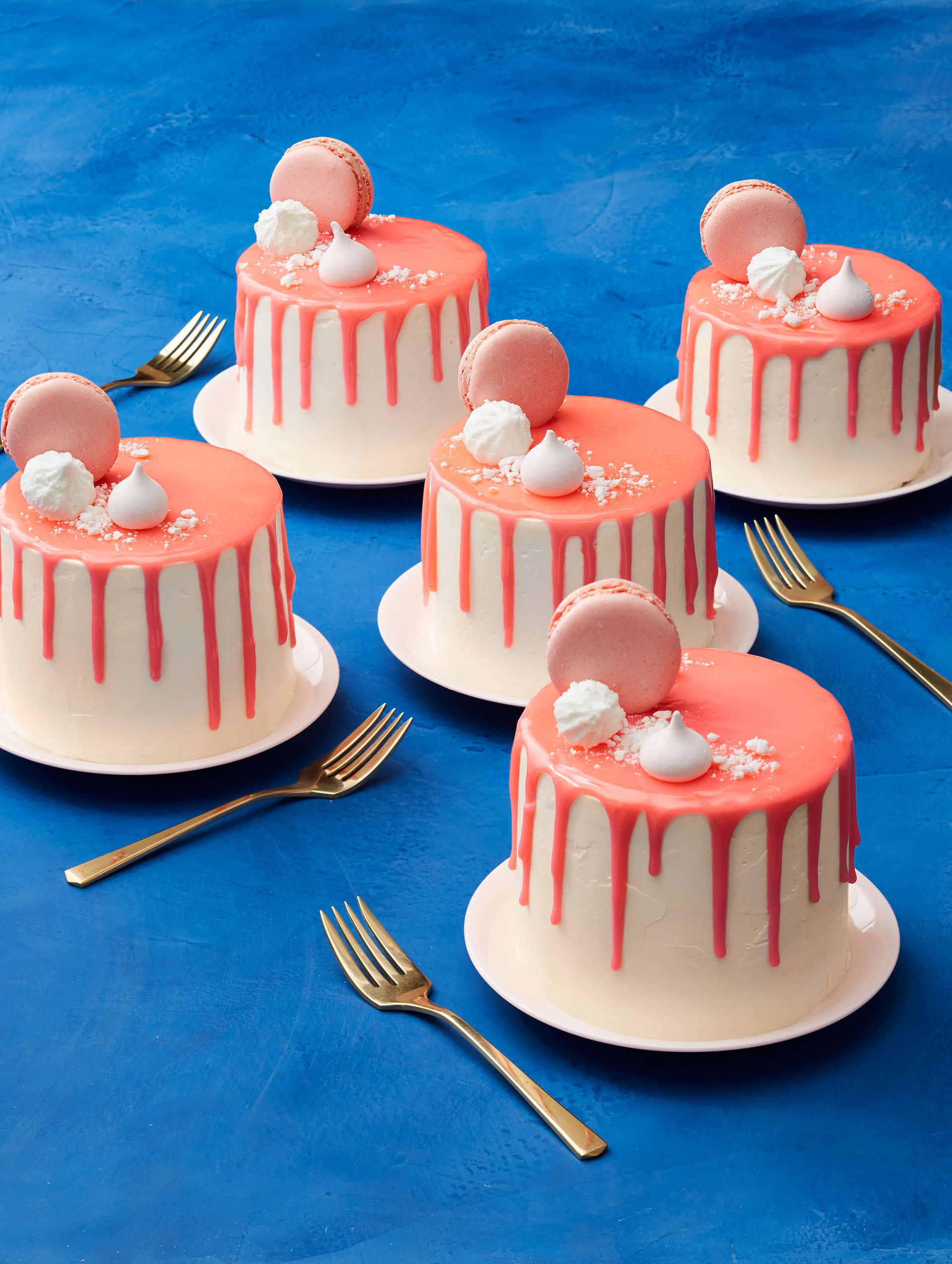 10 Creative Father's Day Mini Cake Ideas