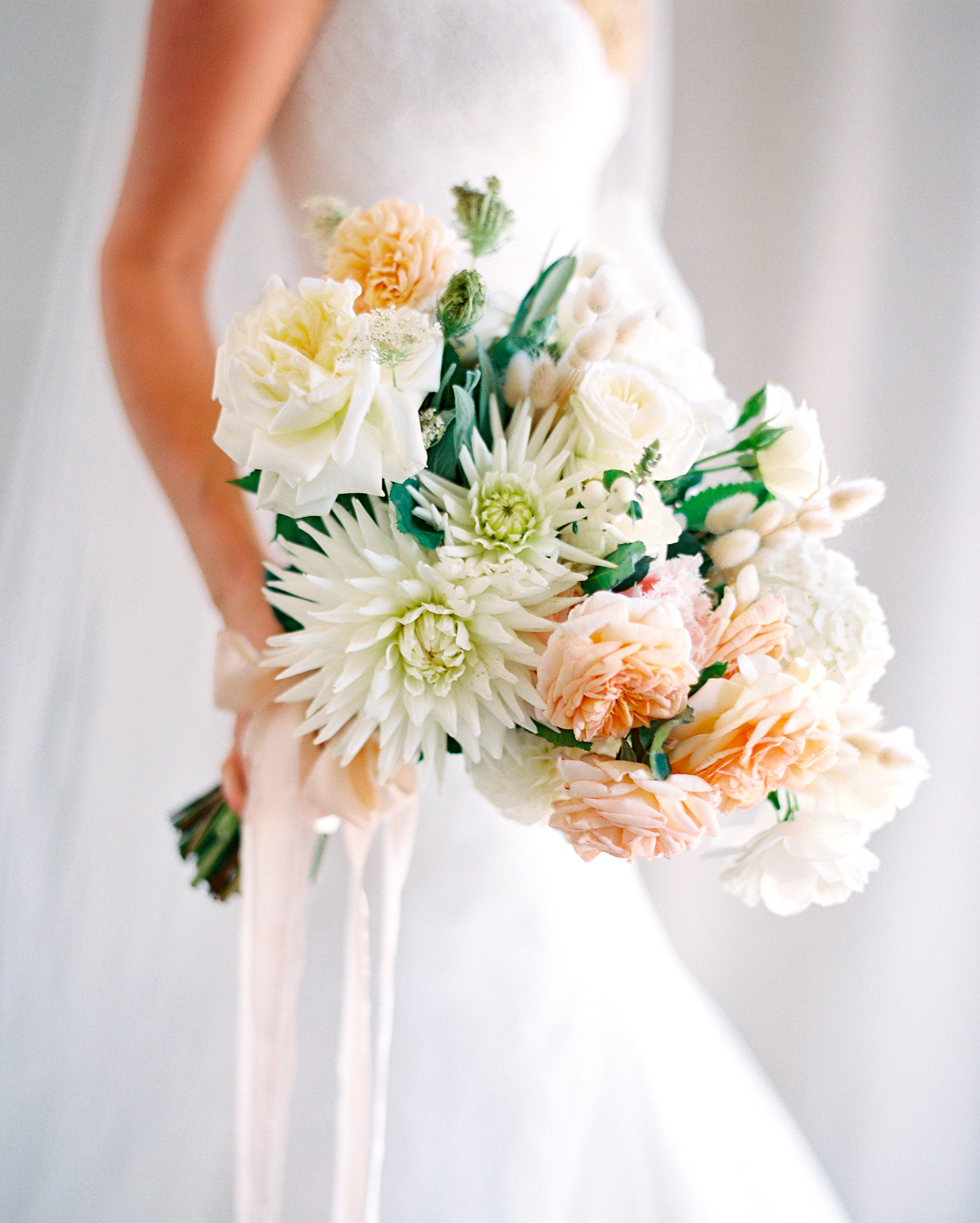 Which Wedding Bouquet Matches Your Personality? | Martha ...