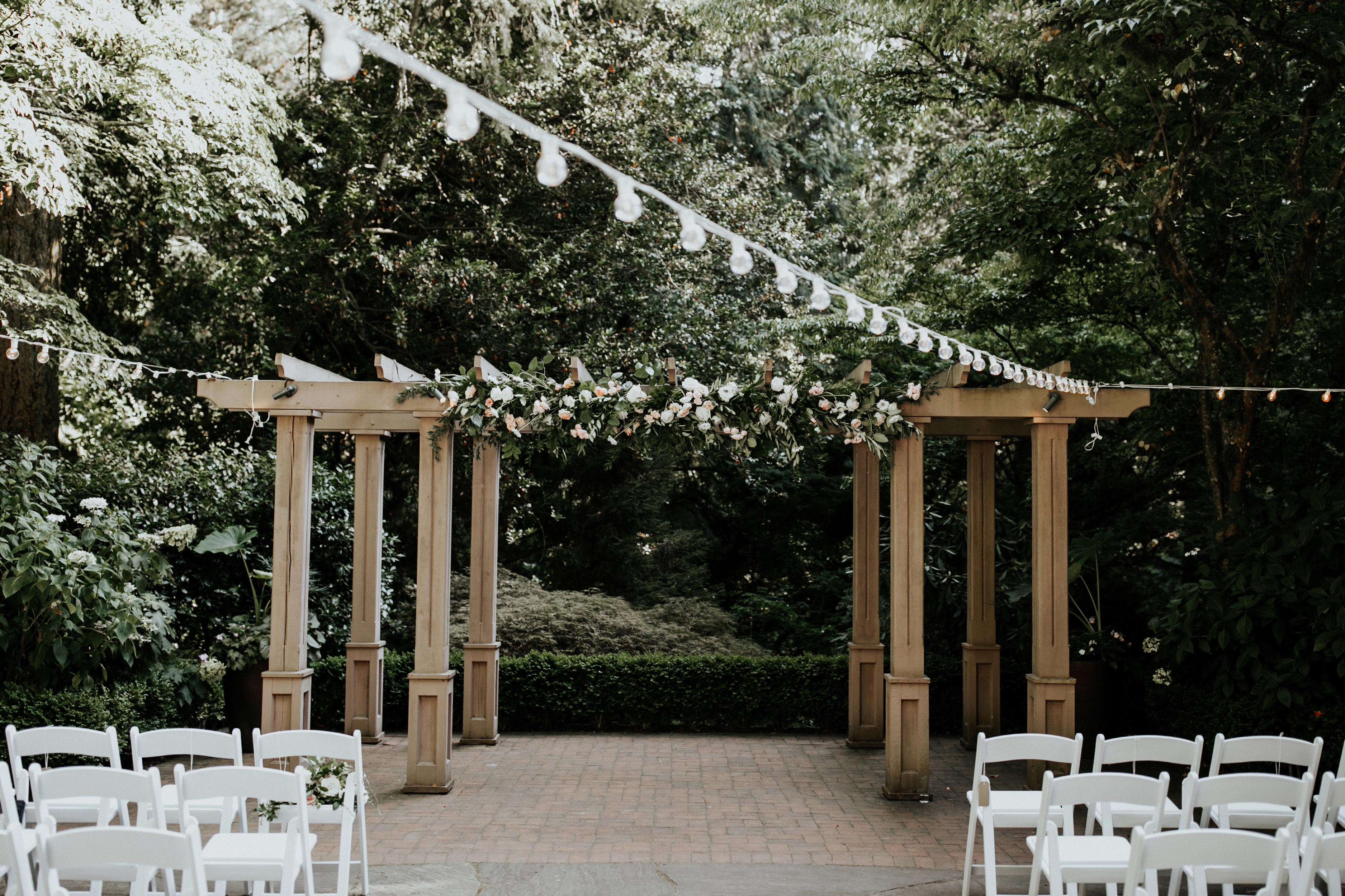 25 beautiful garden wedding venues | martha stewart weddings