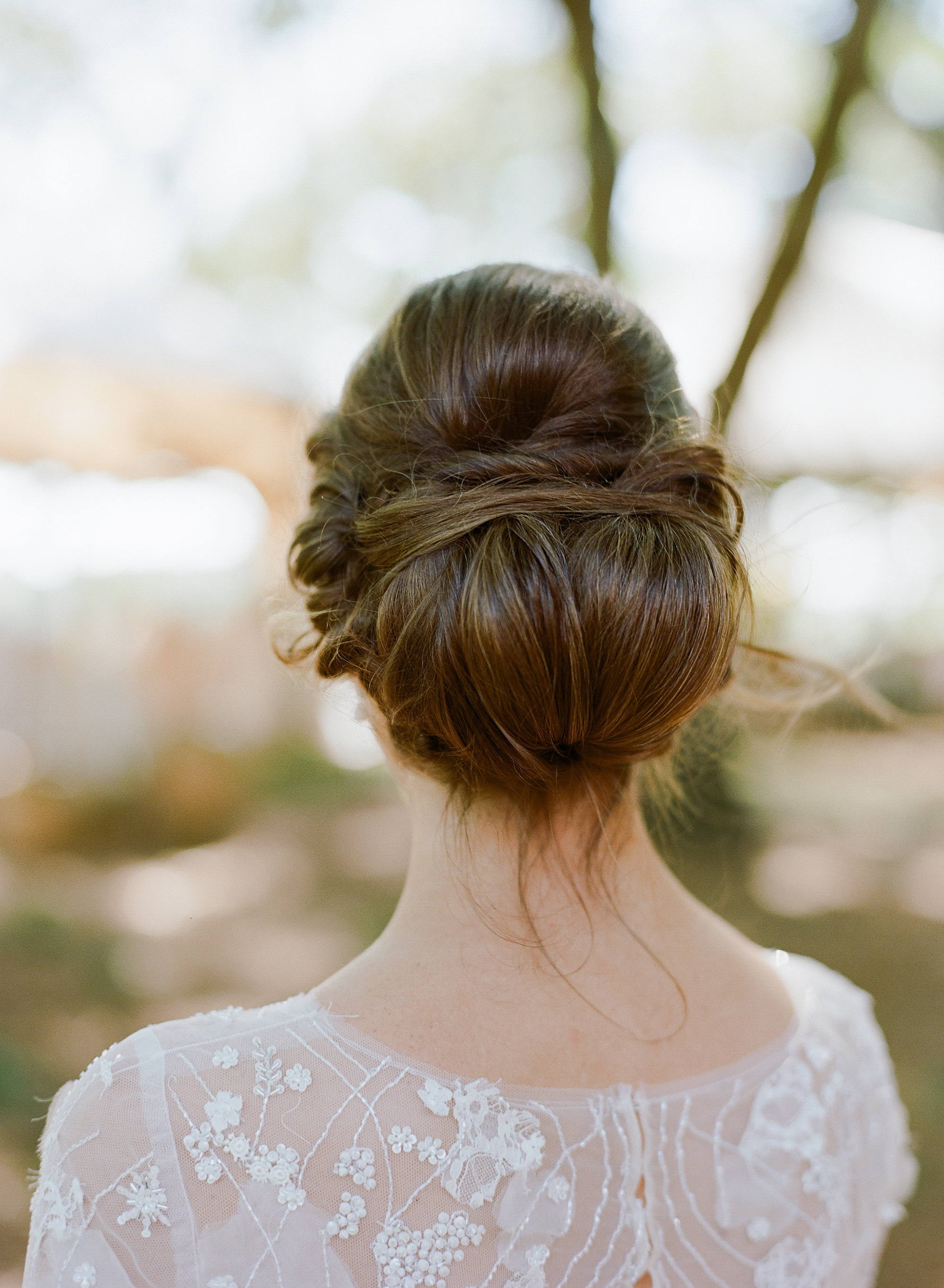 37 pretty wedding hairstyles for brides with long hair