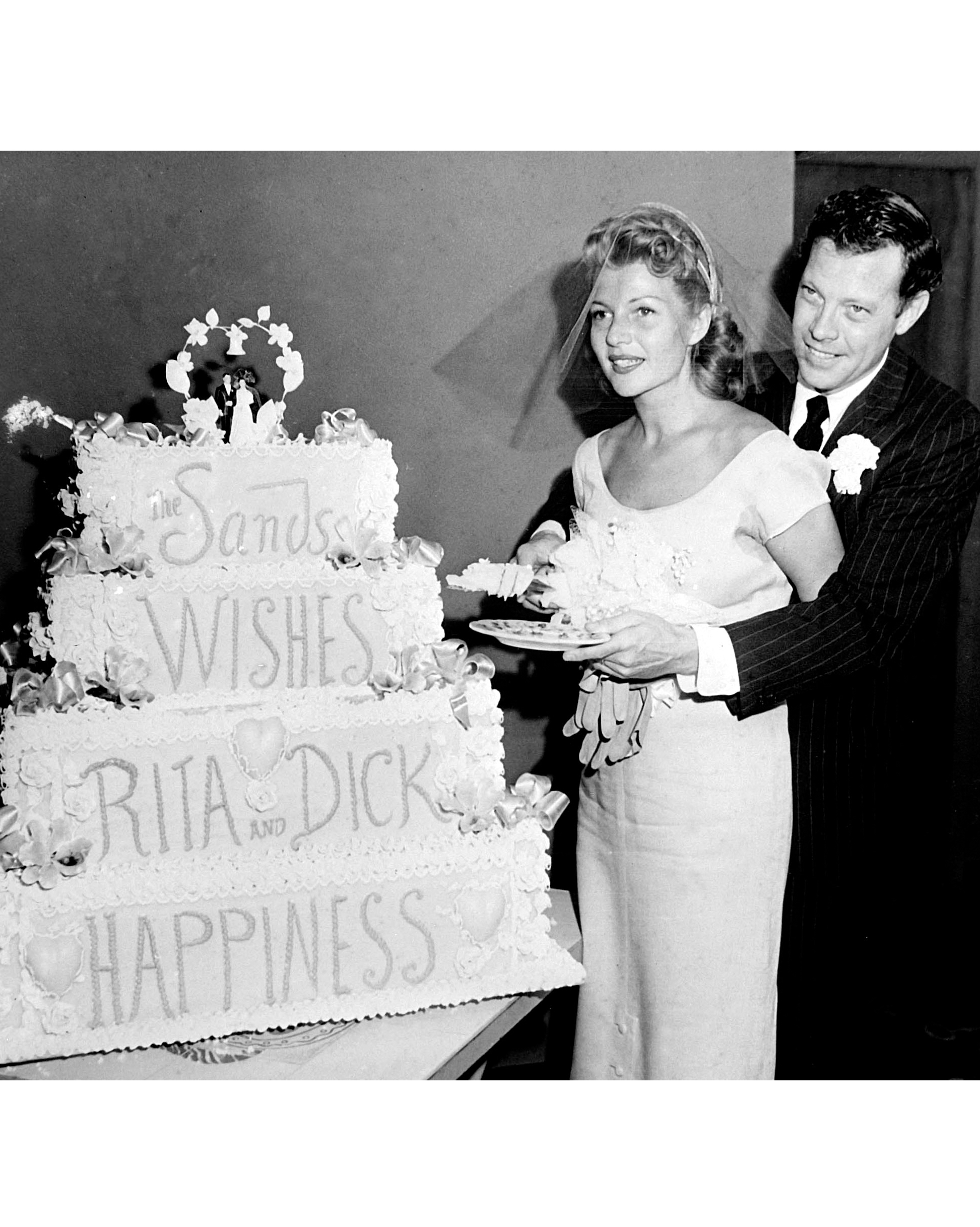 16 Vintage Celebrity Wedding Cakes You Ve Probably Never Seen Martha Stewart Weddings
