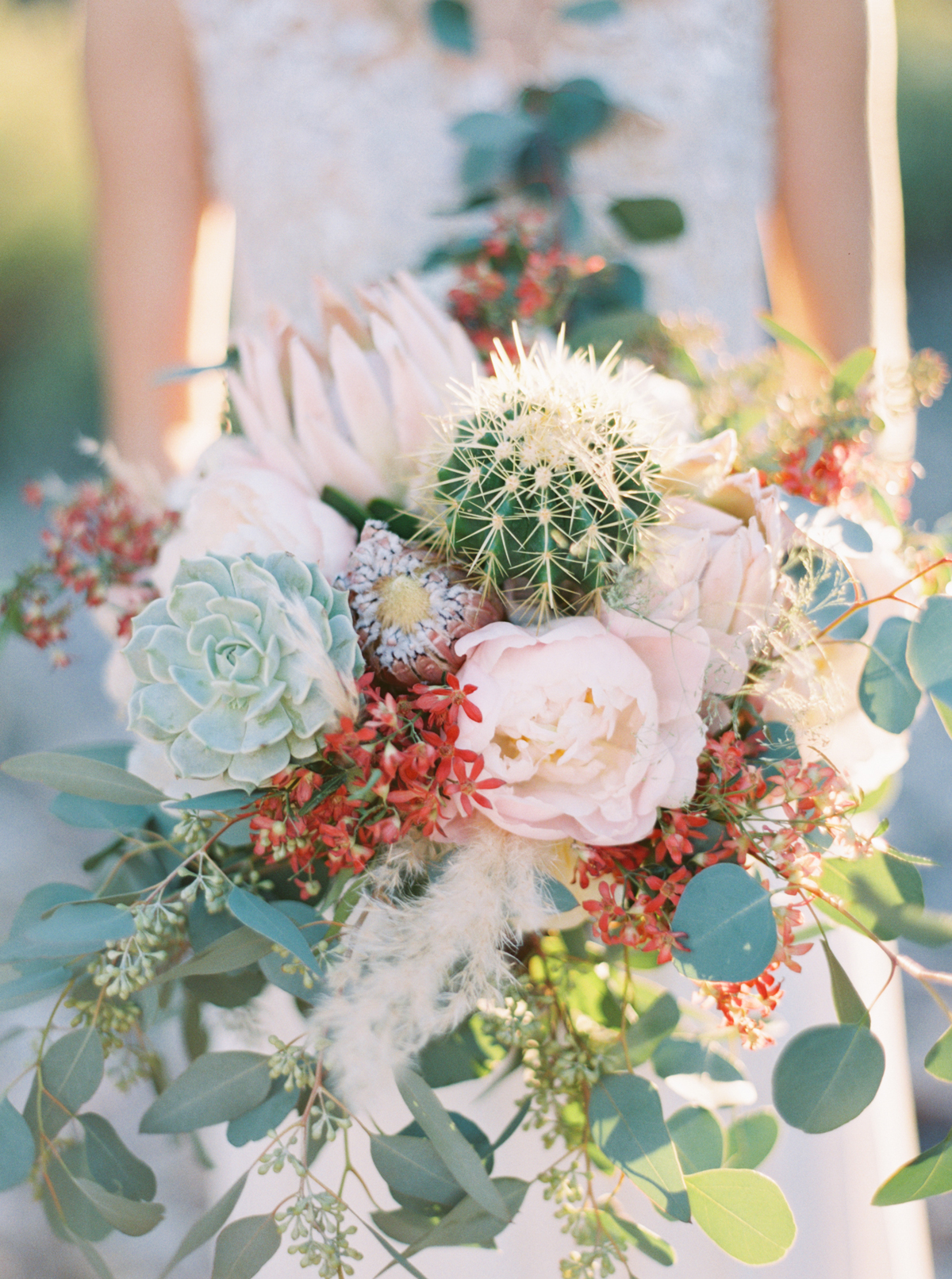 20 Succulent Wedding Bouquets Perfect for the Boho Bride ...