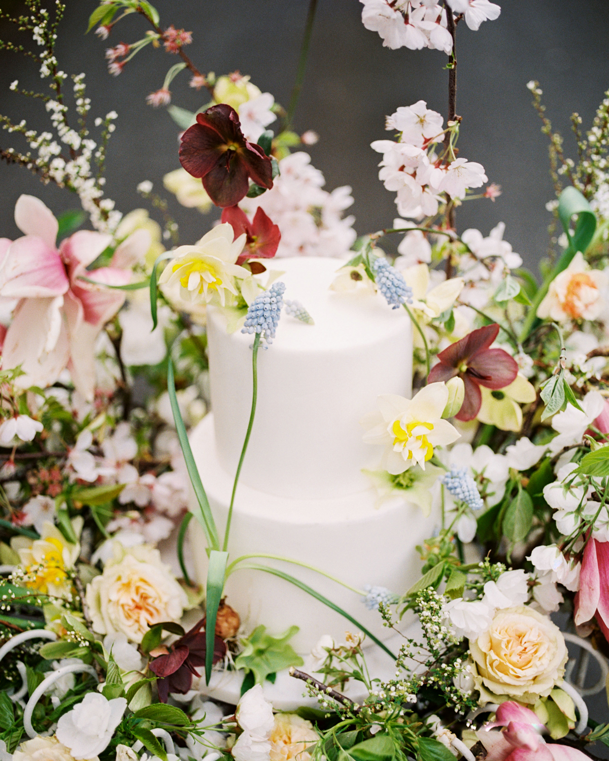 29 ways to turn your wedding into a secret garden | martha stewart