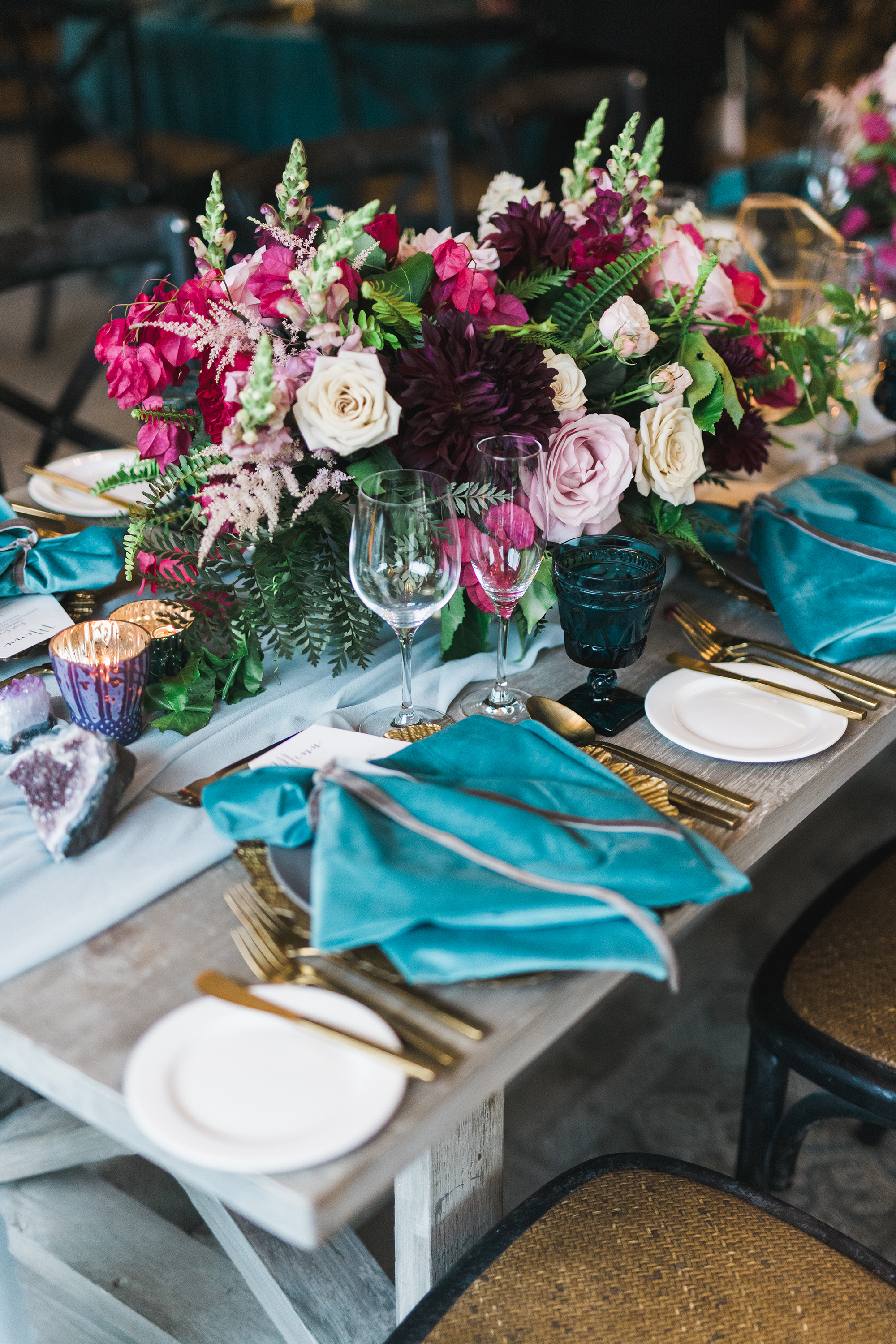 25 Jewel-Toned Wedding Centerpieces Sure to Wow Your ...