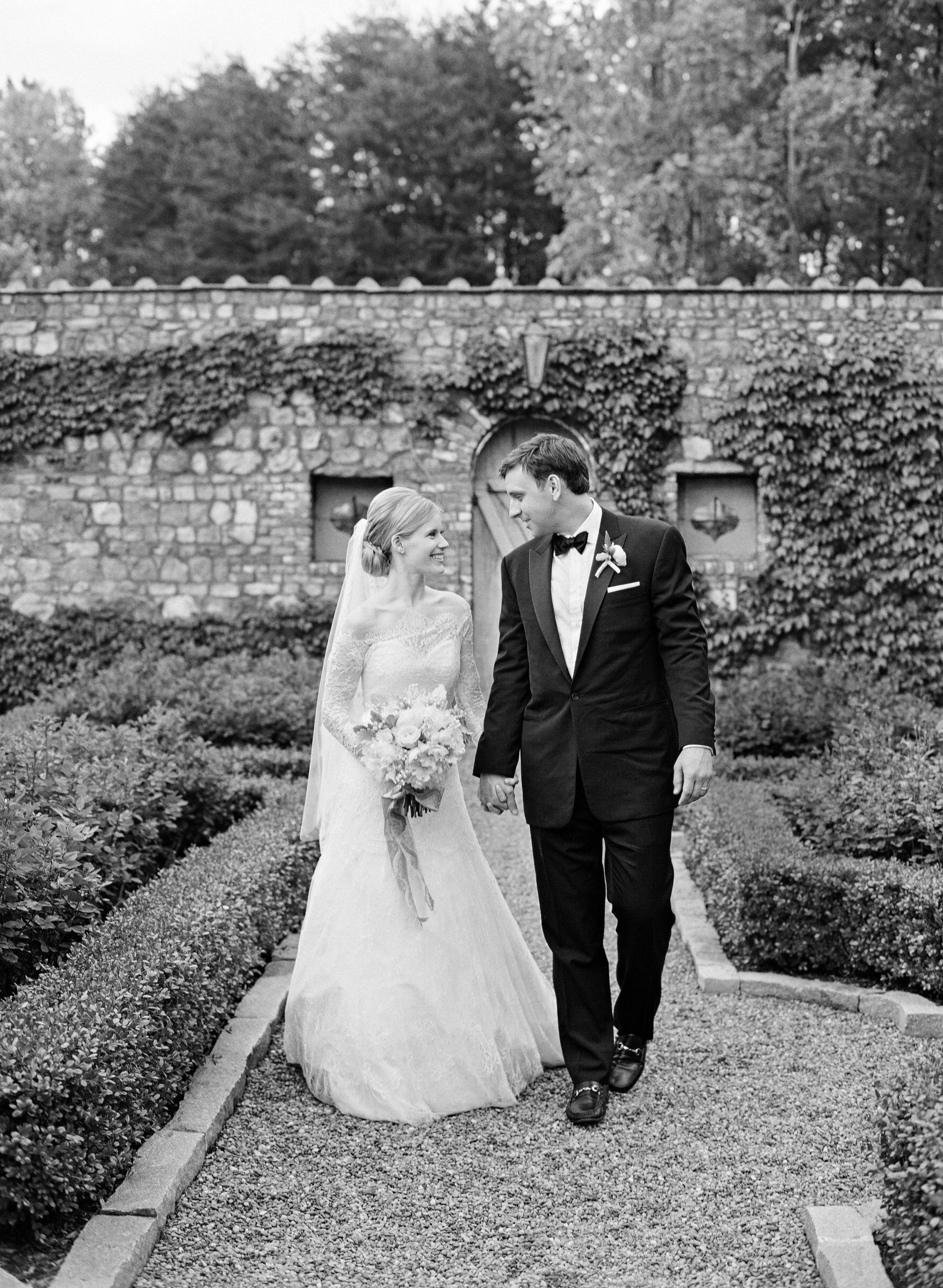 Https Www Marthastewartweddings Com 319639 Ivy And Aster Fall