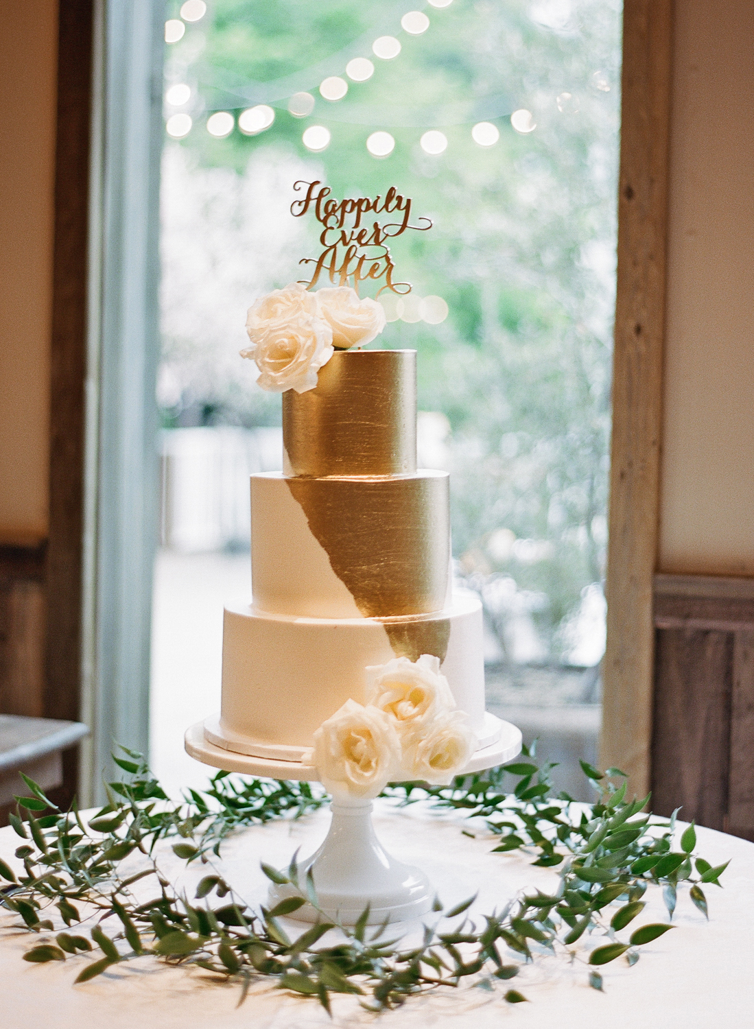 A Whimsical Malibu Wedding Inspired by the Greatest Love Stories ...