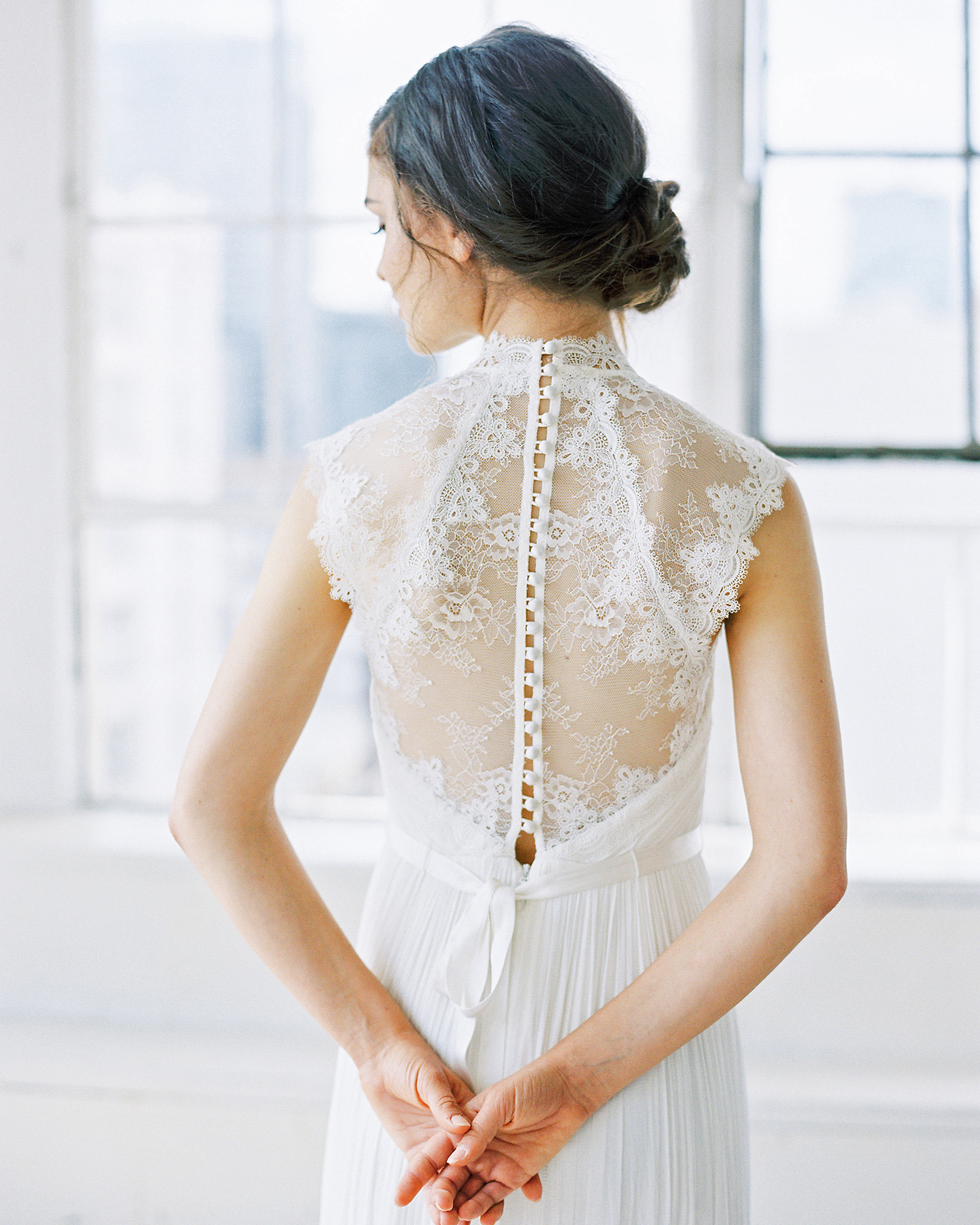 20-of-the-prettiest-wedding-dresses-with-buttons-martha-stewart-weddings