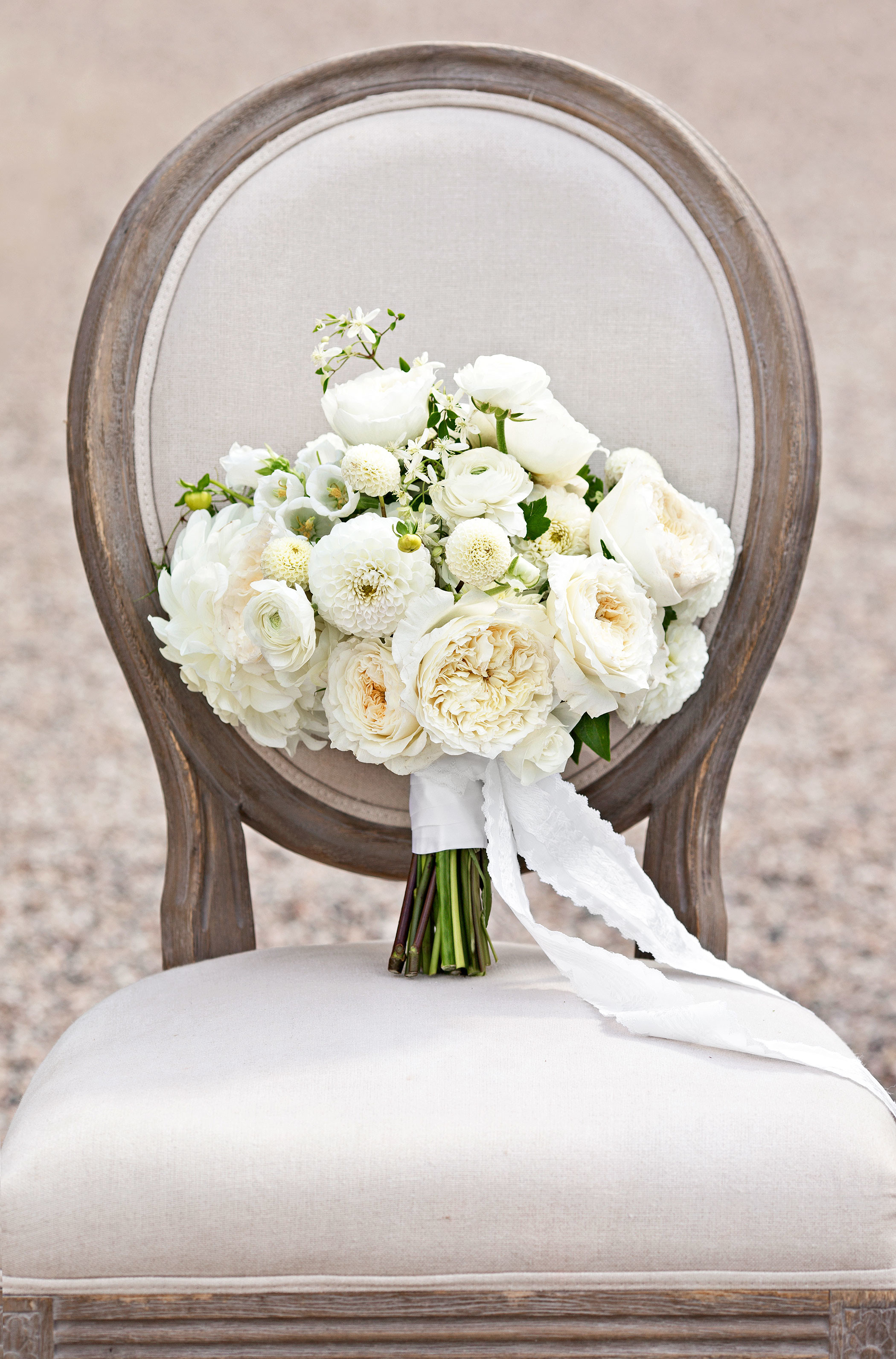 30 Monochromatic Wedding Bouquets Martha Stewart Weddings