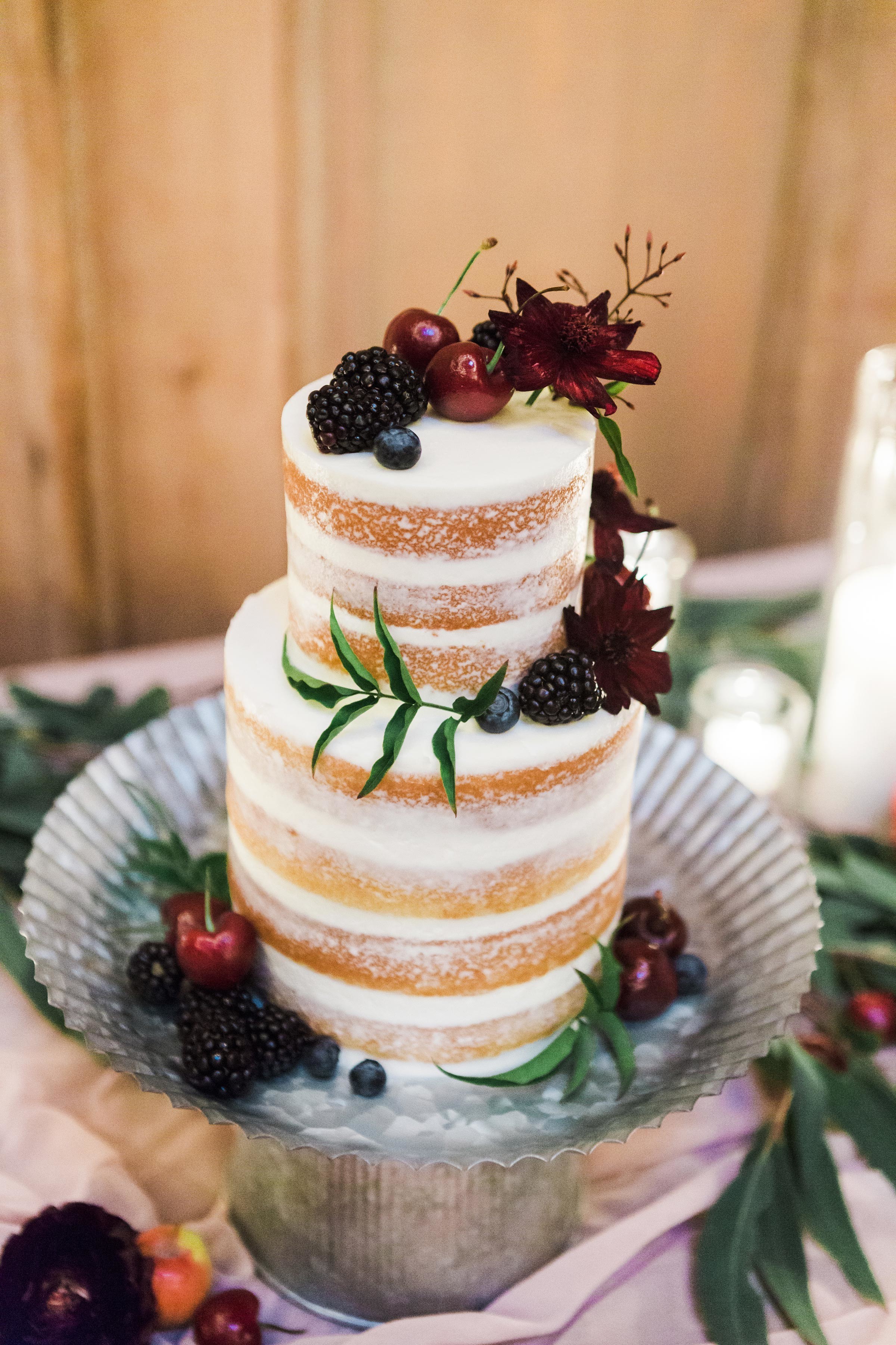30 Rustic Wedding Cakes We re Loving Martha Stewart Weddings