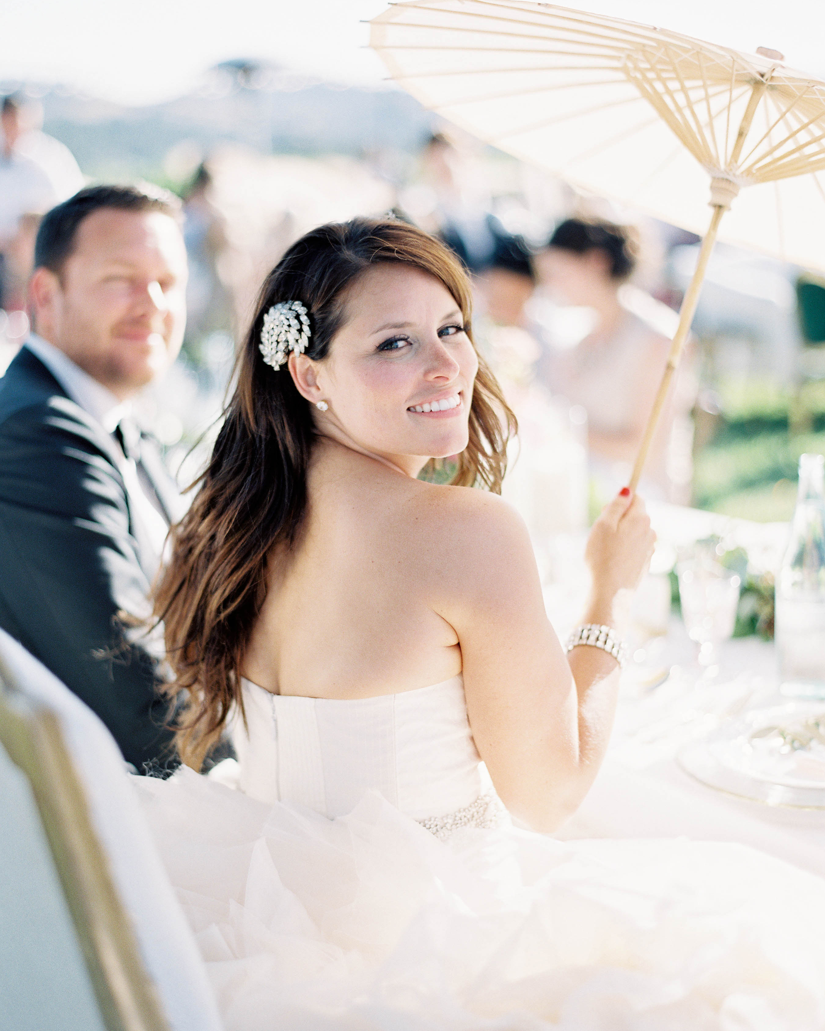 33 Ways to Wear Your Hair Down for Your Wedding  Martha 