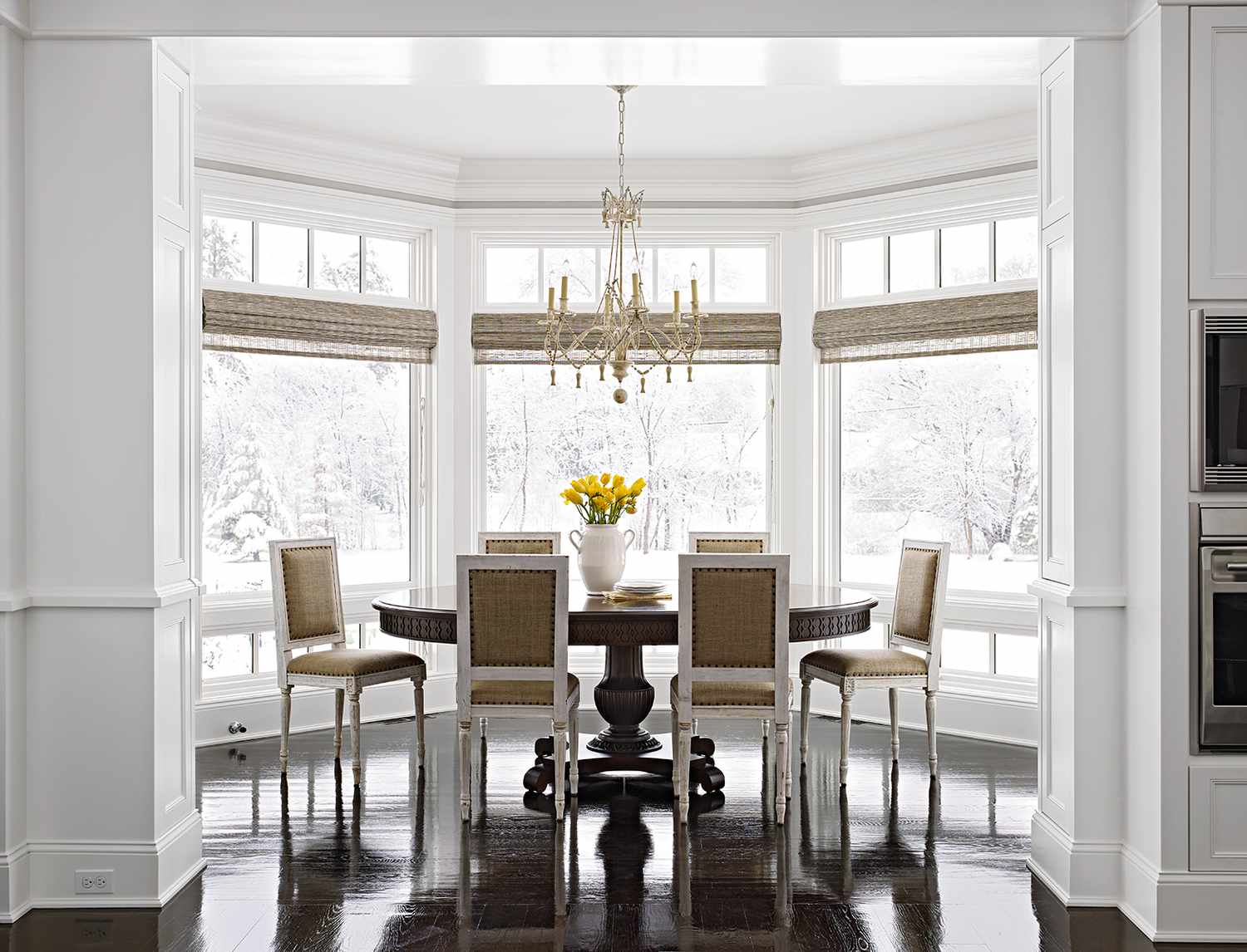 Window Treatments For Bay Windows In Dining Room