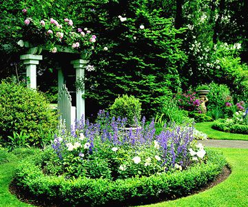 Formal Small Space Garden Plan Better Homes Gardens