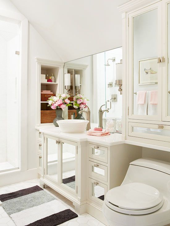 Colors For Small Bathrooms