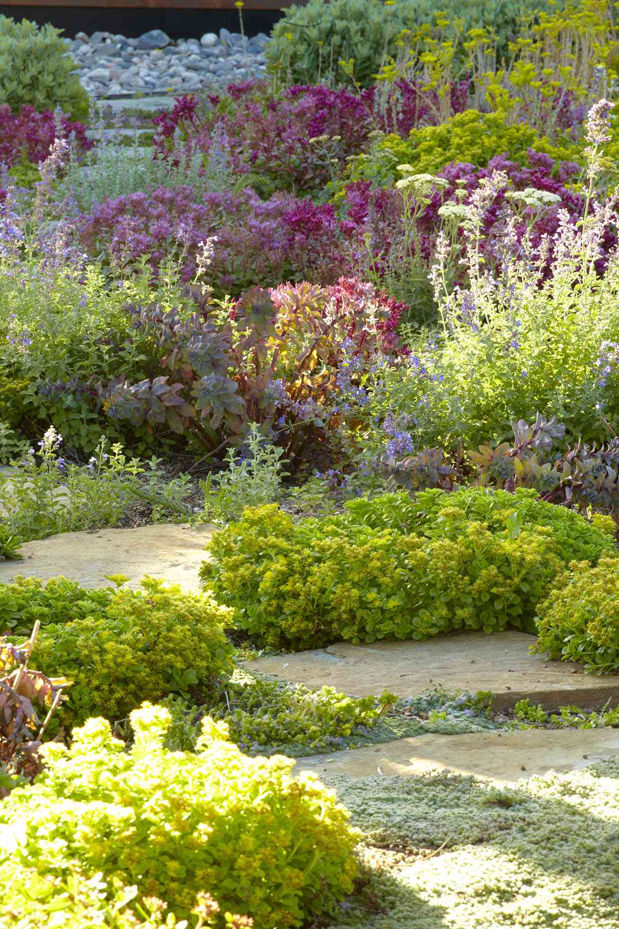 enter the country gardens magazine garden awards | better homes