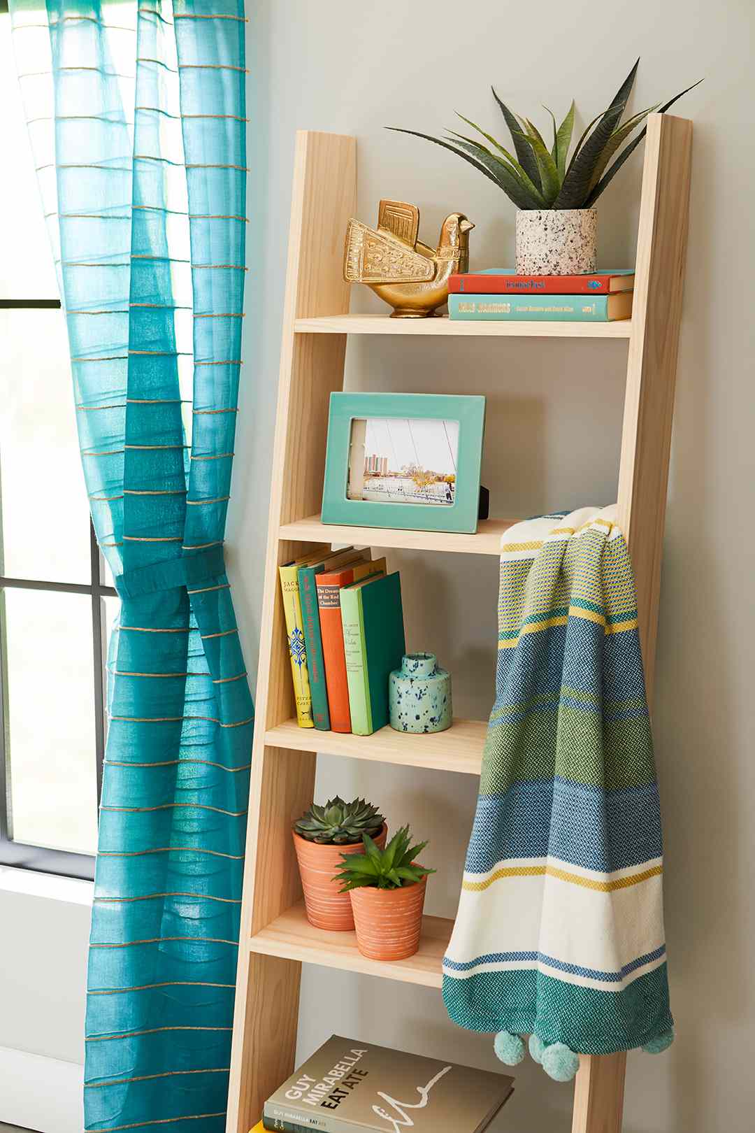 How To Build A Ladder Bookcase Better, Slim Ladder Bookcase