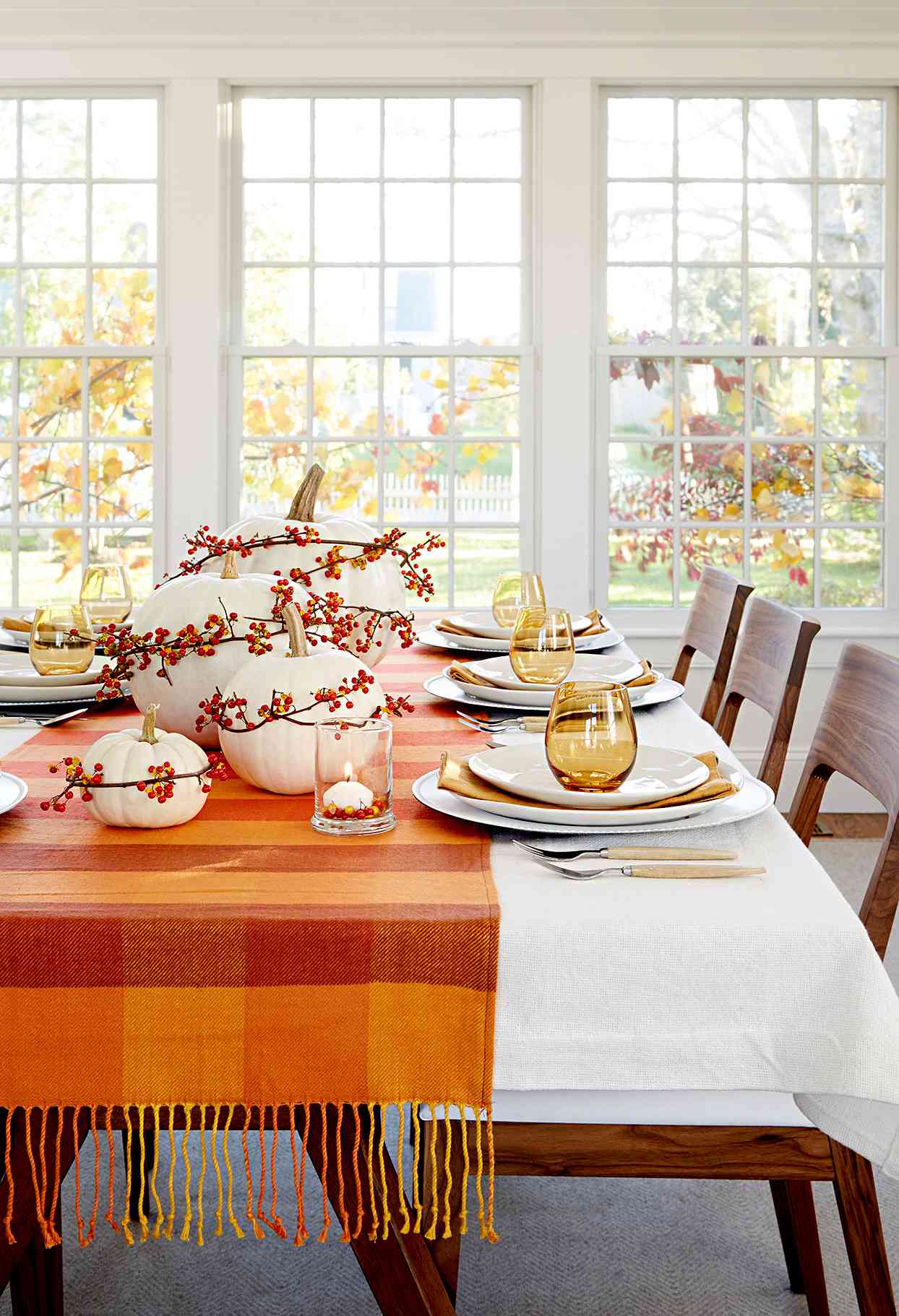 A Bird on Pumpkins w/Flowers Fall & Thanksgiving Home Decor 