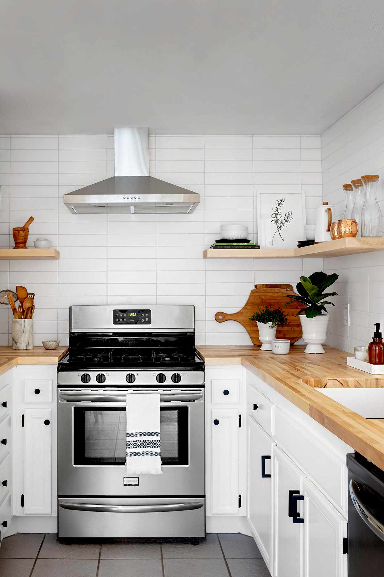 Our Favorite Budget Kitchen Remodeling, How Much Money Does It Cost To Remodel A Small Kitchen