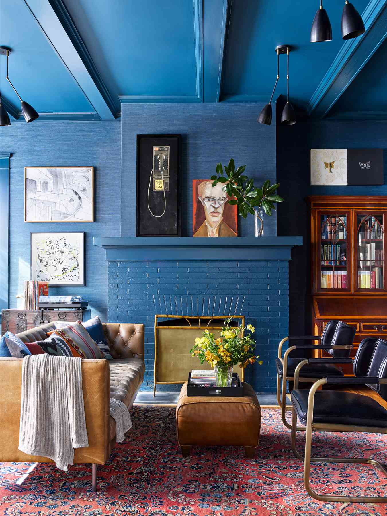 17 Distinctive Ways To Decorate With Blue Walls In Every Shade Better Homes Gardens - Blue Home Decor Ideas
