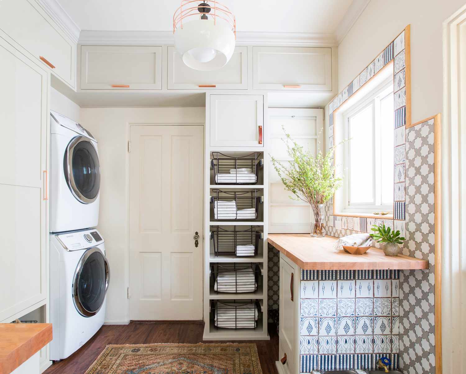 Laundry Room Cabinet Ideas With Hardworking Style Better Homes Gardens - Diy Laundry Room Floor Cabinets