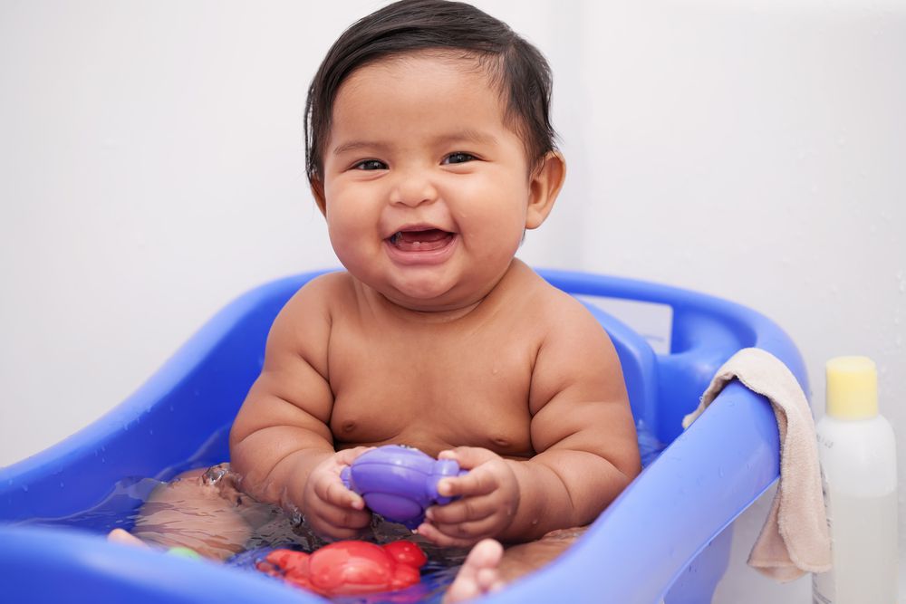 How To Give A Baby Bath Pas, When To Stop Using Newborn Sling In Bathtub
