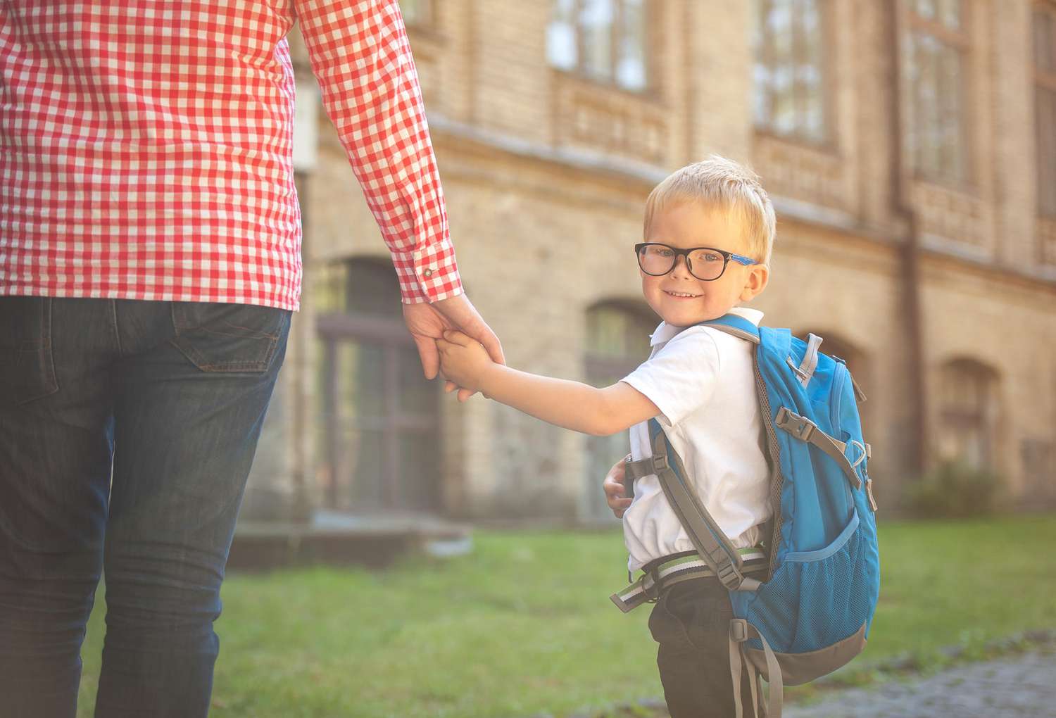 18 Tips For Overcoming Separation Anxiety On The First Day Of Preschool Parents