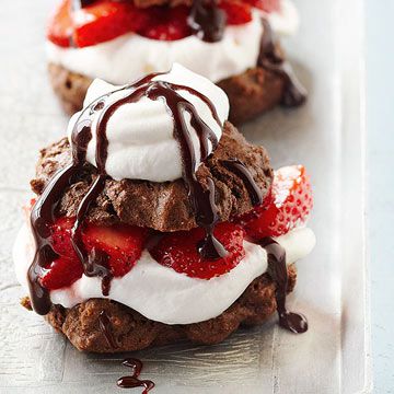 Chocolate Strawberry Shortcake Sliders Midwest Living